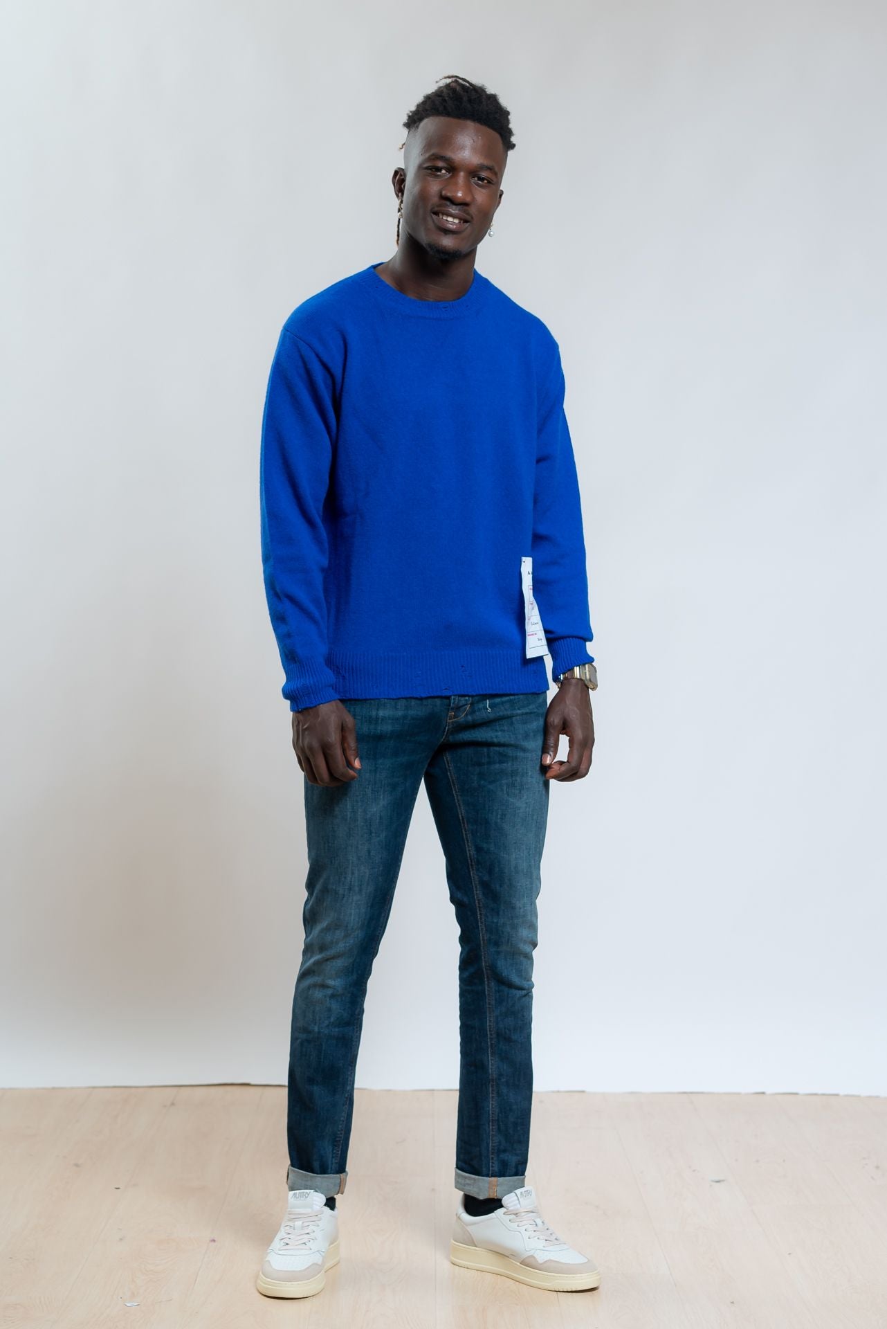 Amaranto Maglia a Girocollo blu elettrico In Lana e Cashmere con Rotture, intero