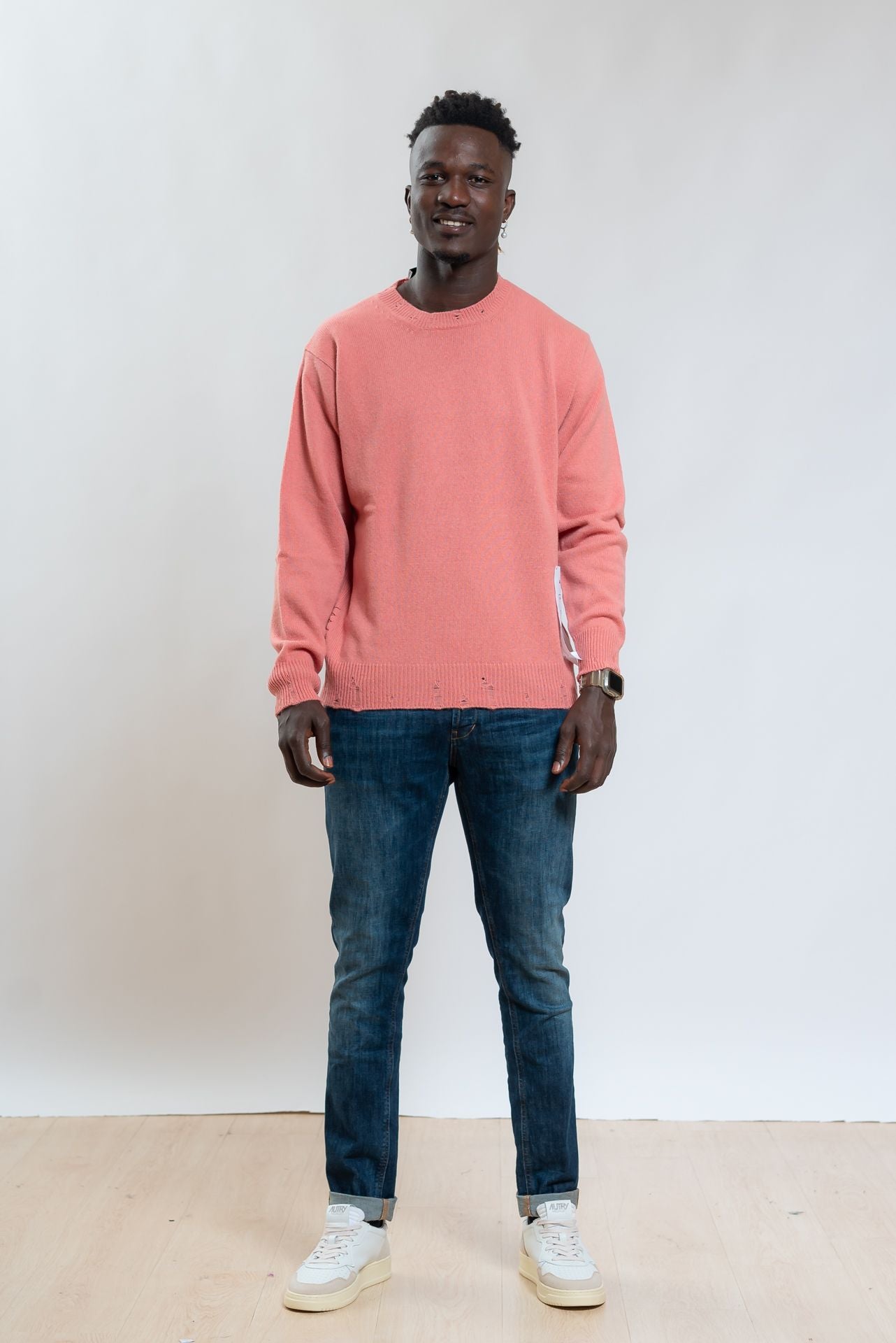 Amaranto Maglia a Girocollo rosa In Lana e Cashmere con Rotture, intero