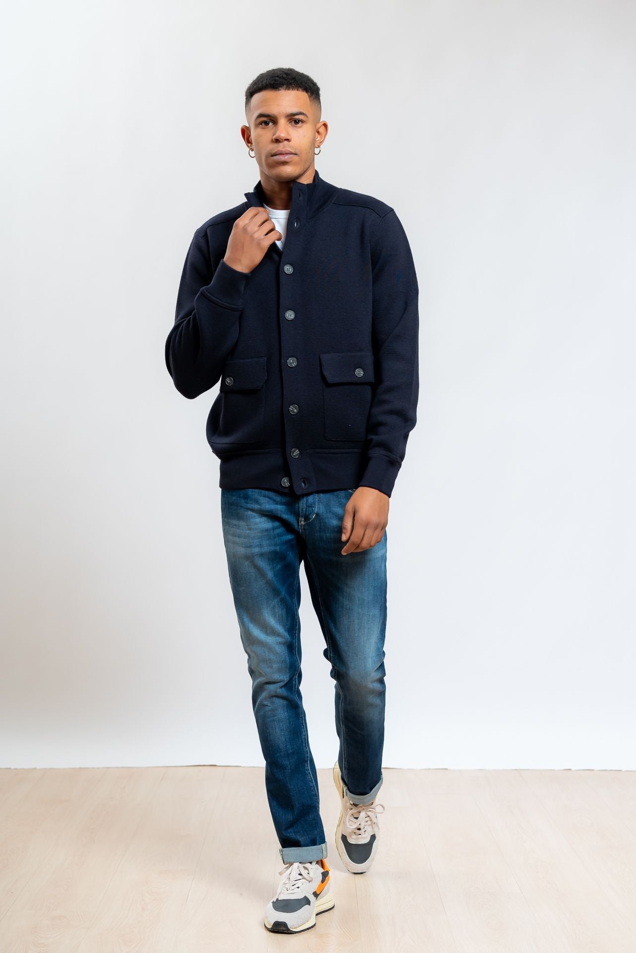 Cardigan Blu in Pura Lana a Collo Alto