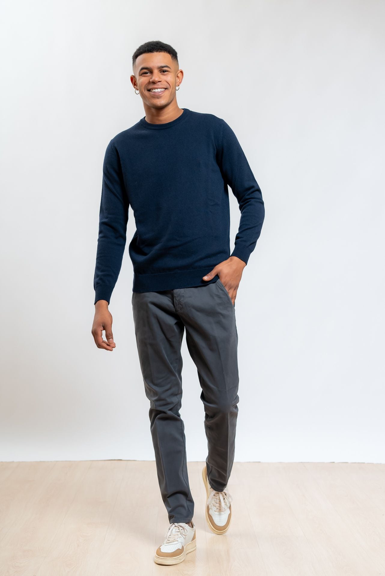 Maglia Blu a Girocollo in Lana