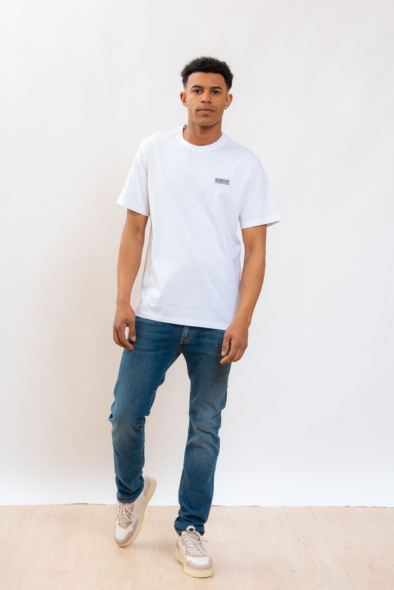 Barbour International uomo T-Shirt Bianca in Cotone con Logo, intero