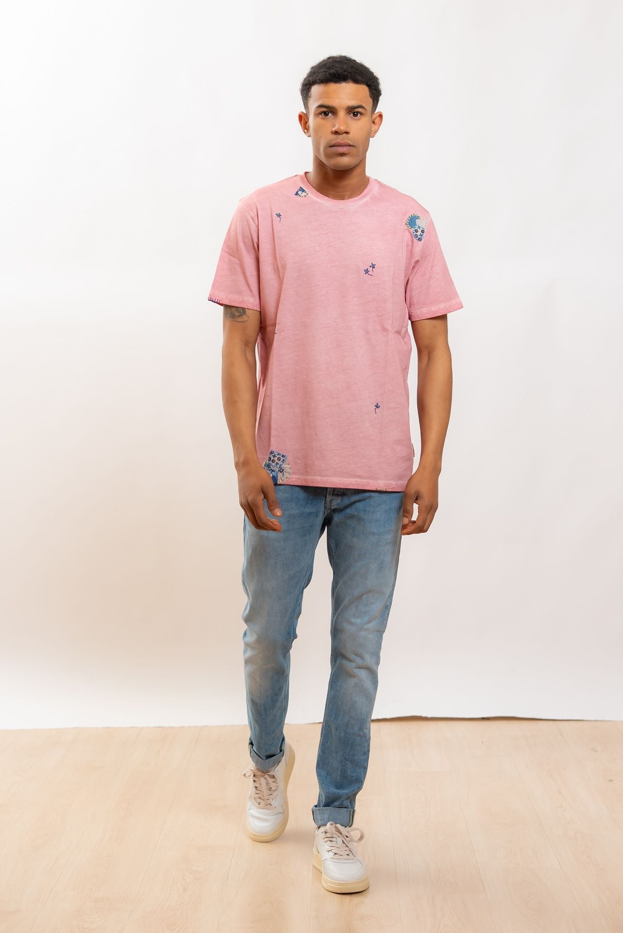 Bob Company T-shirt Even in Cotone Rosa con Ricami, intero