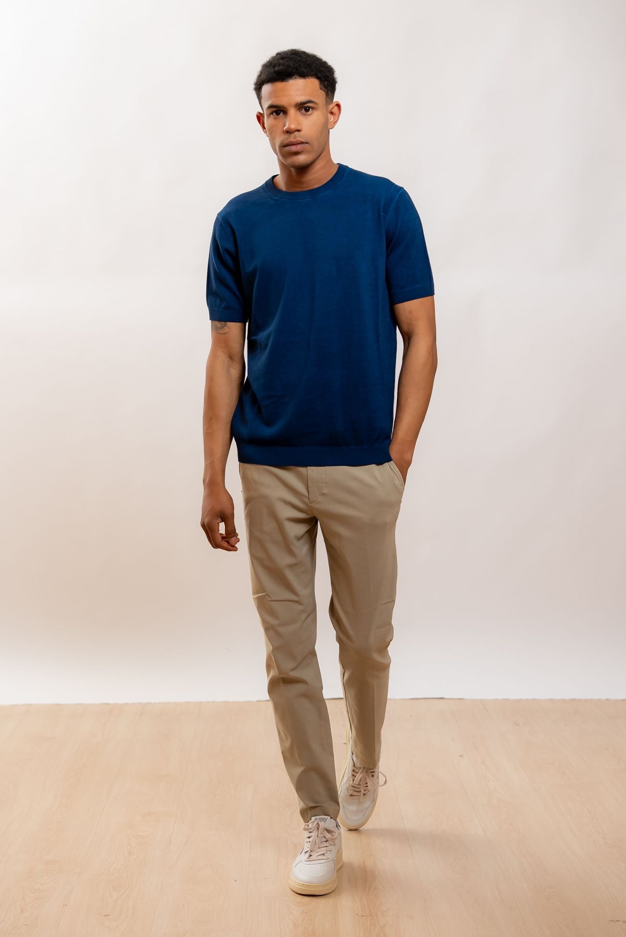Kangra Cashmere T-shirt in Filo di Cotone Blu, intero