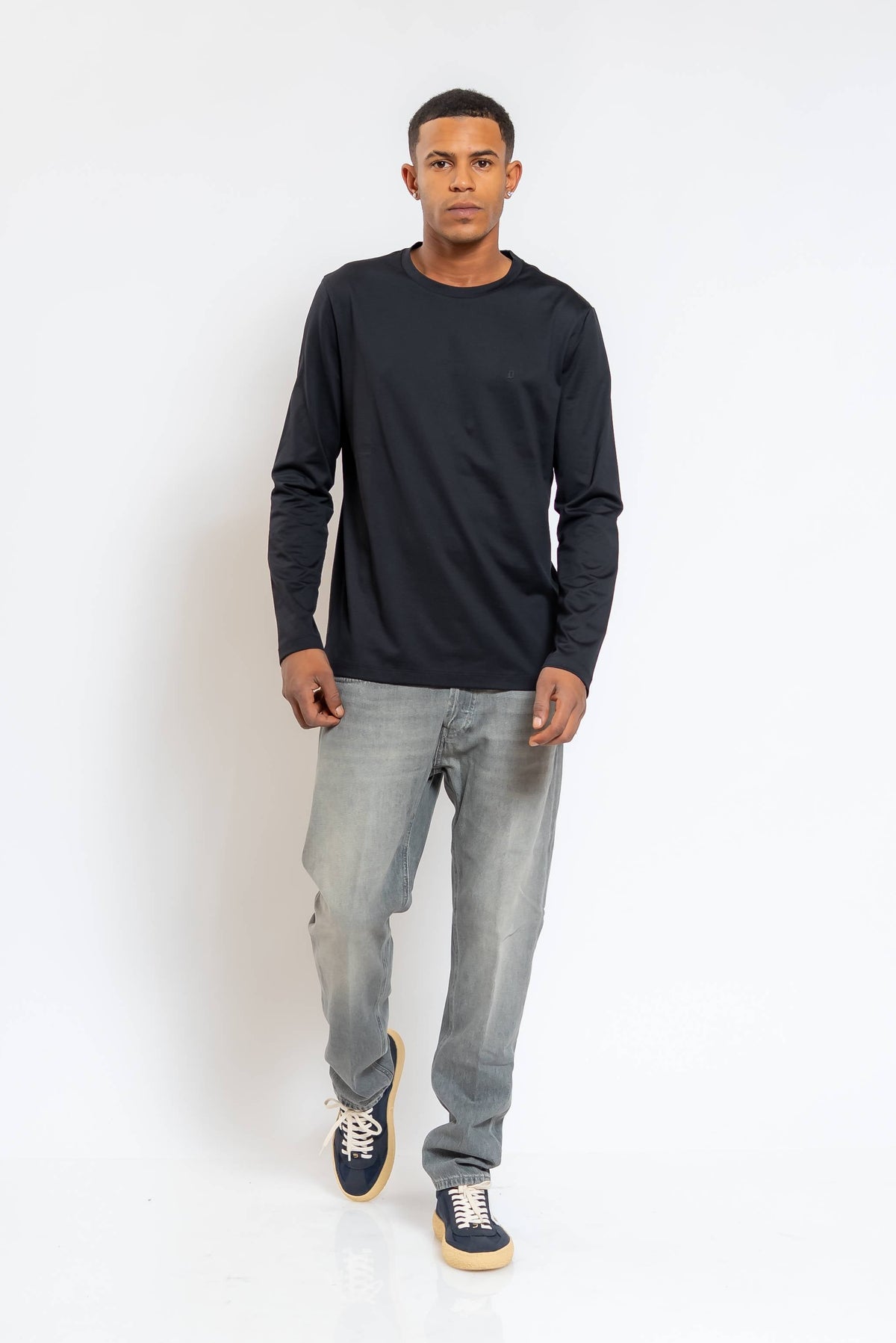 T-shirt a Maniche Lunghe in Cotone Nero