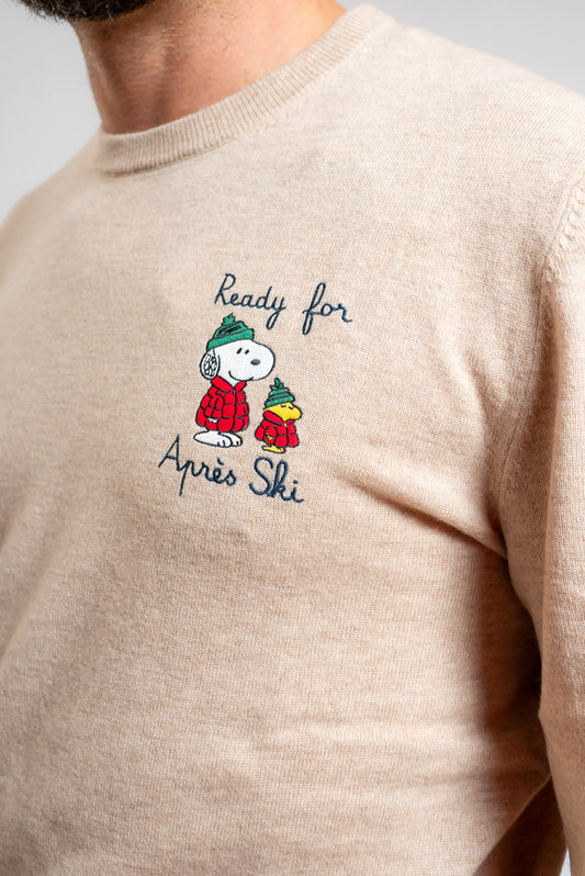 dettaglio del ricamo sul petto con snoopy sul maglione uomo ready apres beige di mc2 saint barth