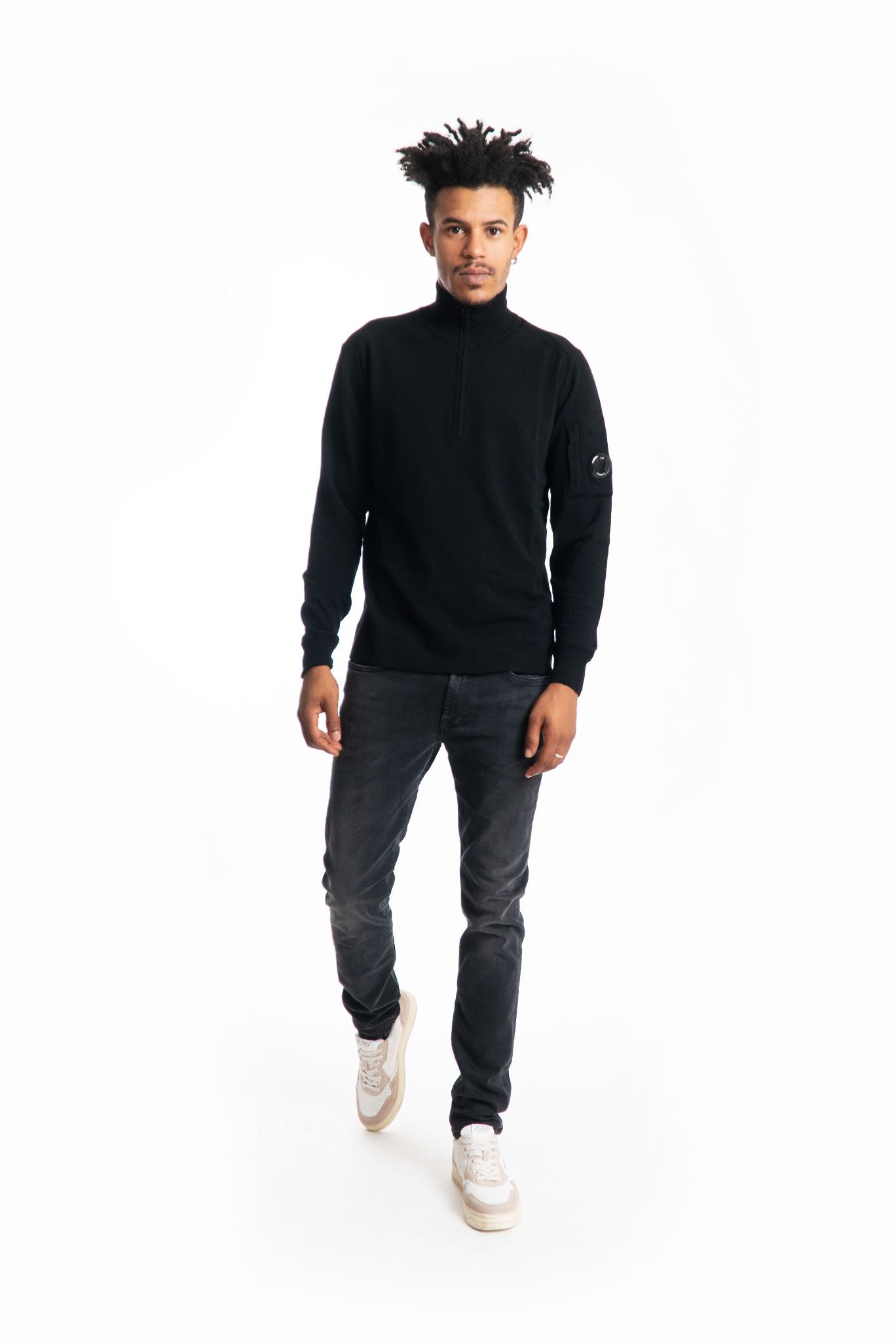 Cp company maglia nera in lana con mezza zip sul davanti polo collar, intero