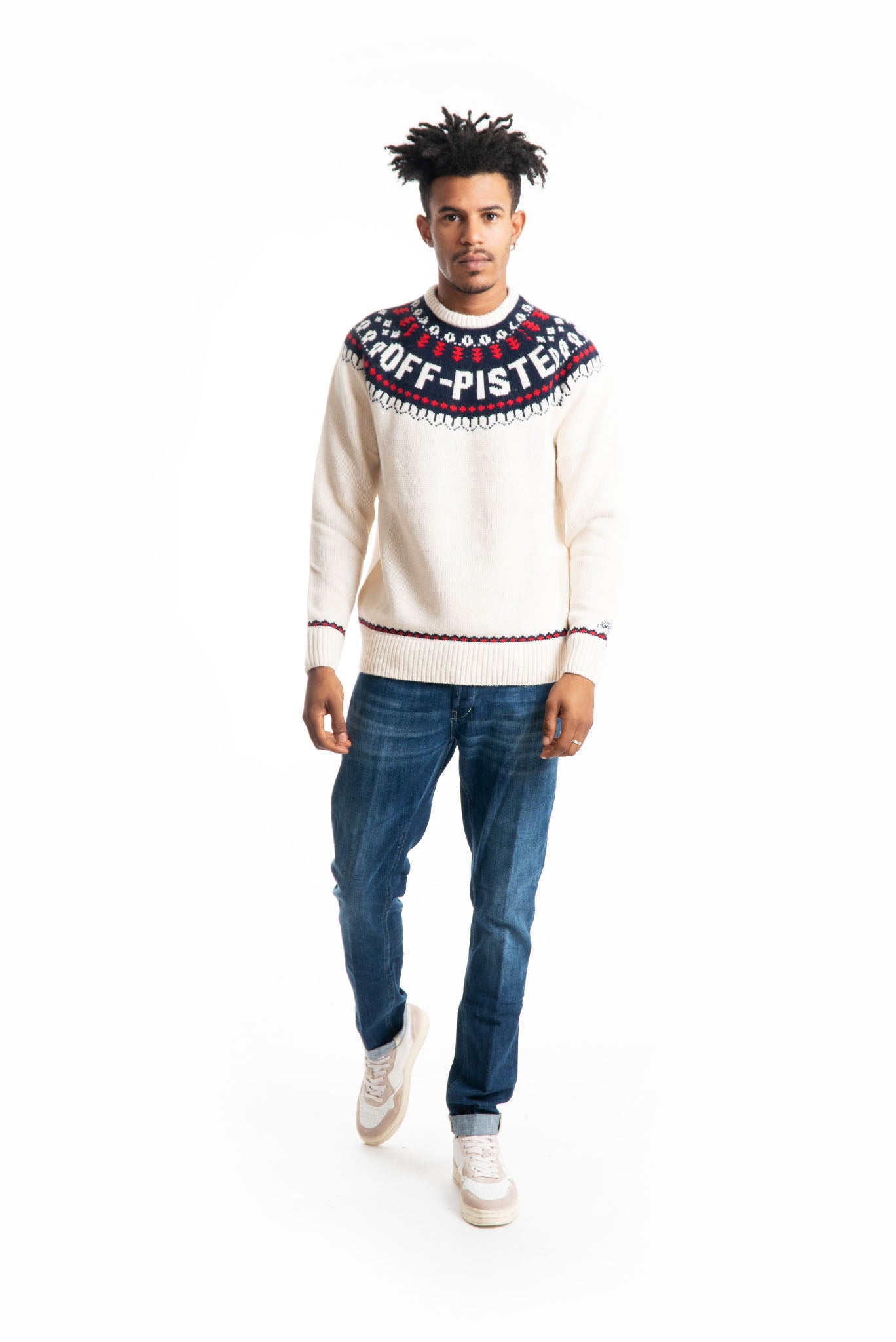 mc2 saint barth uomo maglione panna con dettaglio ricami e scritta off pista, intero