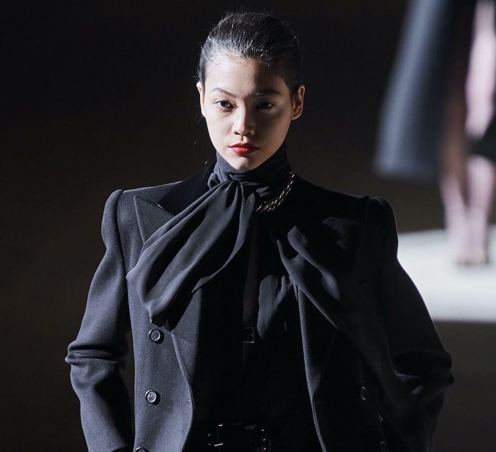 Come Indossare il look Total black (con Stile)