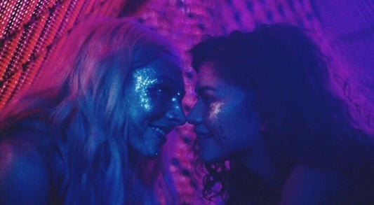 Moda Y2K: Euphoria detta tendenze alla Gen Z