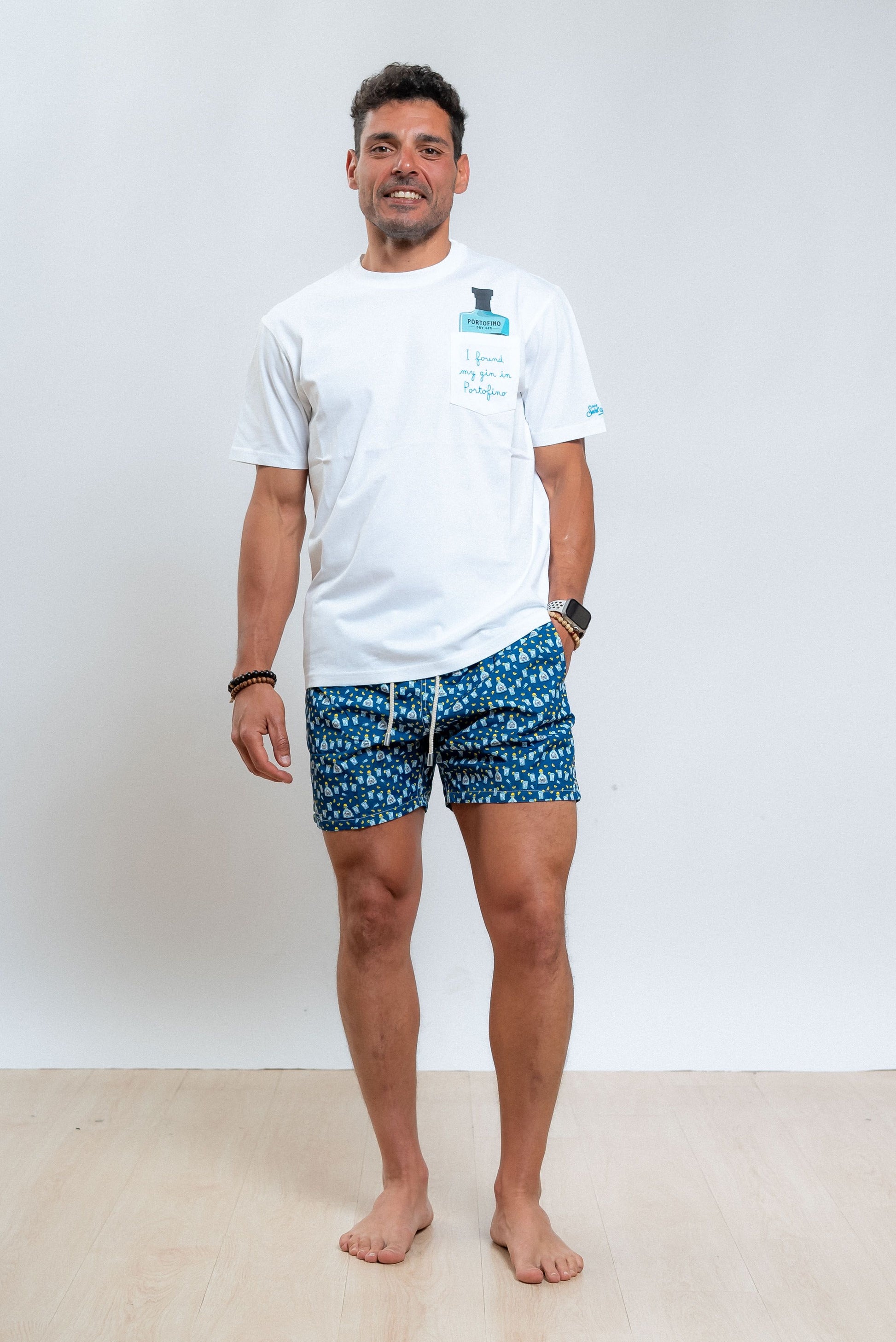 mc2 saint barth uomo t-shirt bianca con ricamo e stampa dry gin, intero