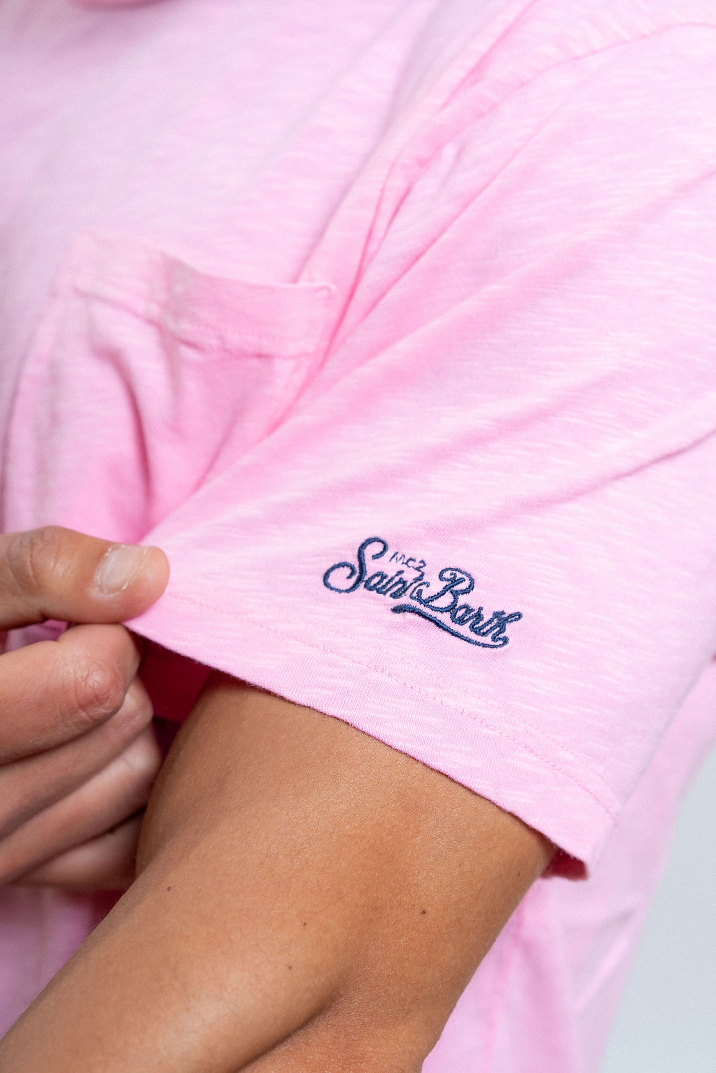 mc2 saint barth uomo t-shirt rosa in cotone fiammato con taschino, dettaglio