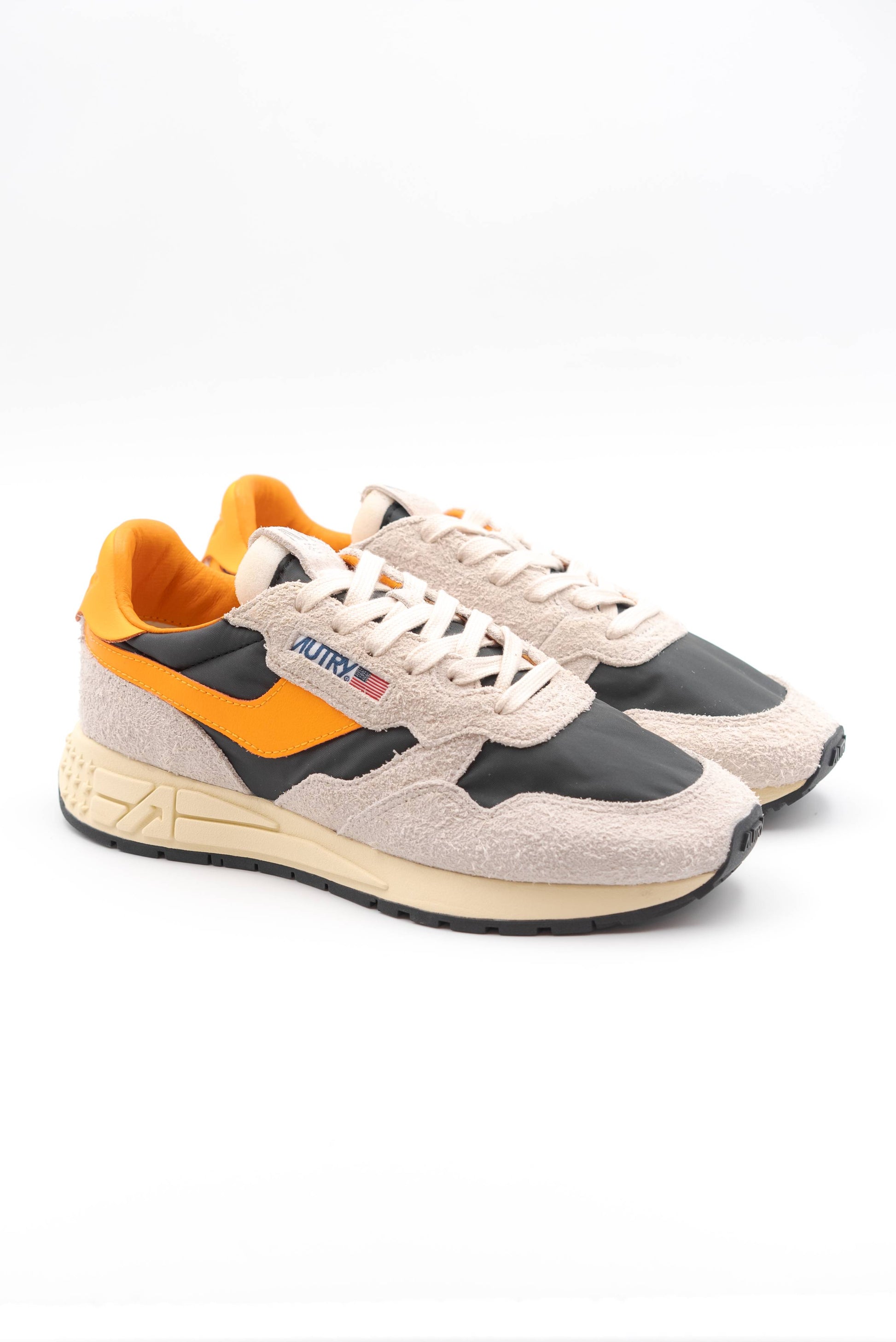 autry sneakers uomo reelwing low in suede grigio e dettagli arancioni, lato2