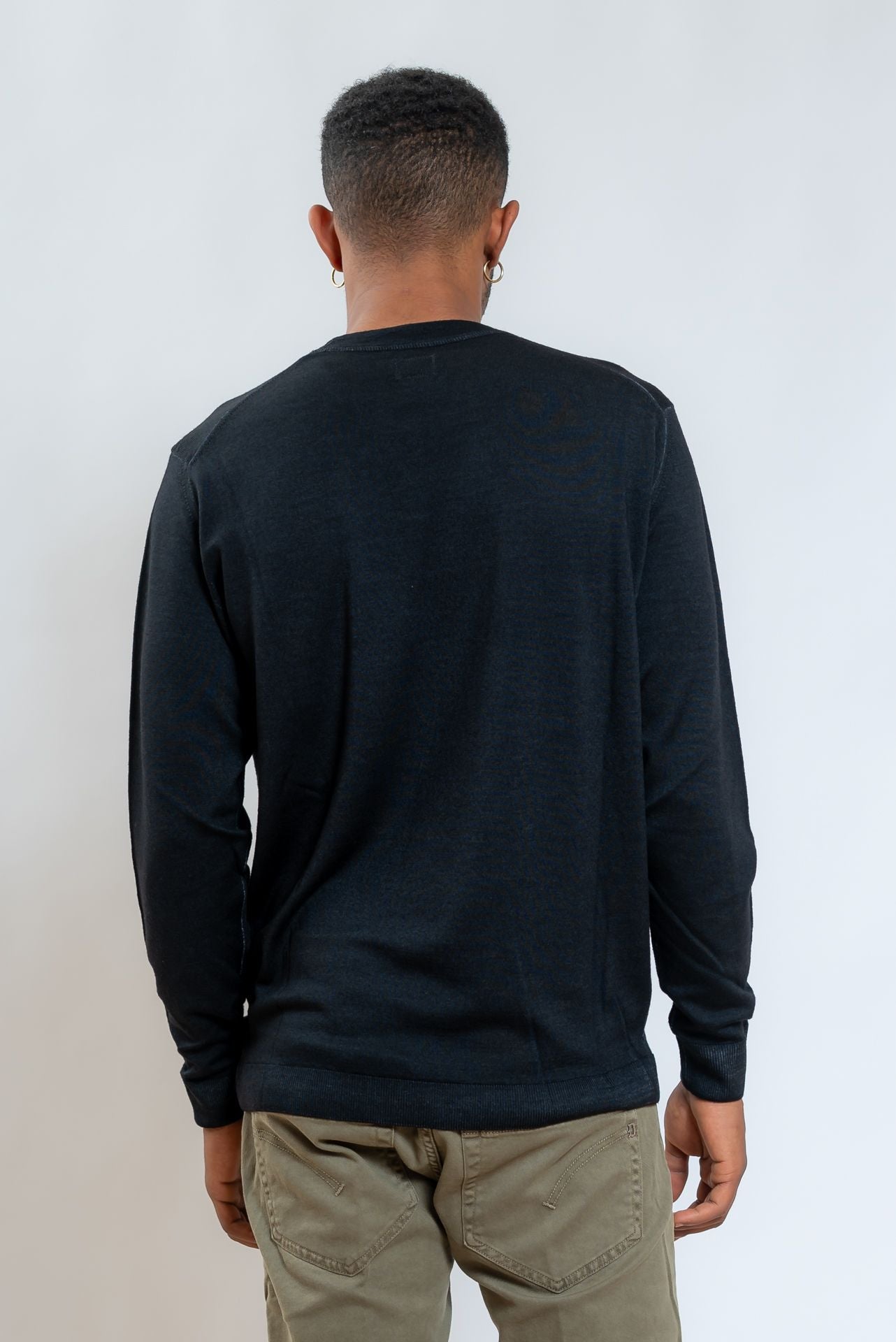 cp company maglia nera a girocollo in lana merino, retro