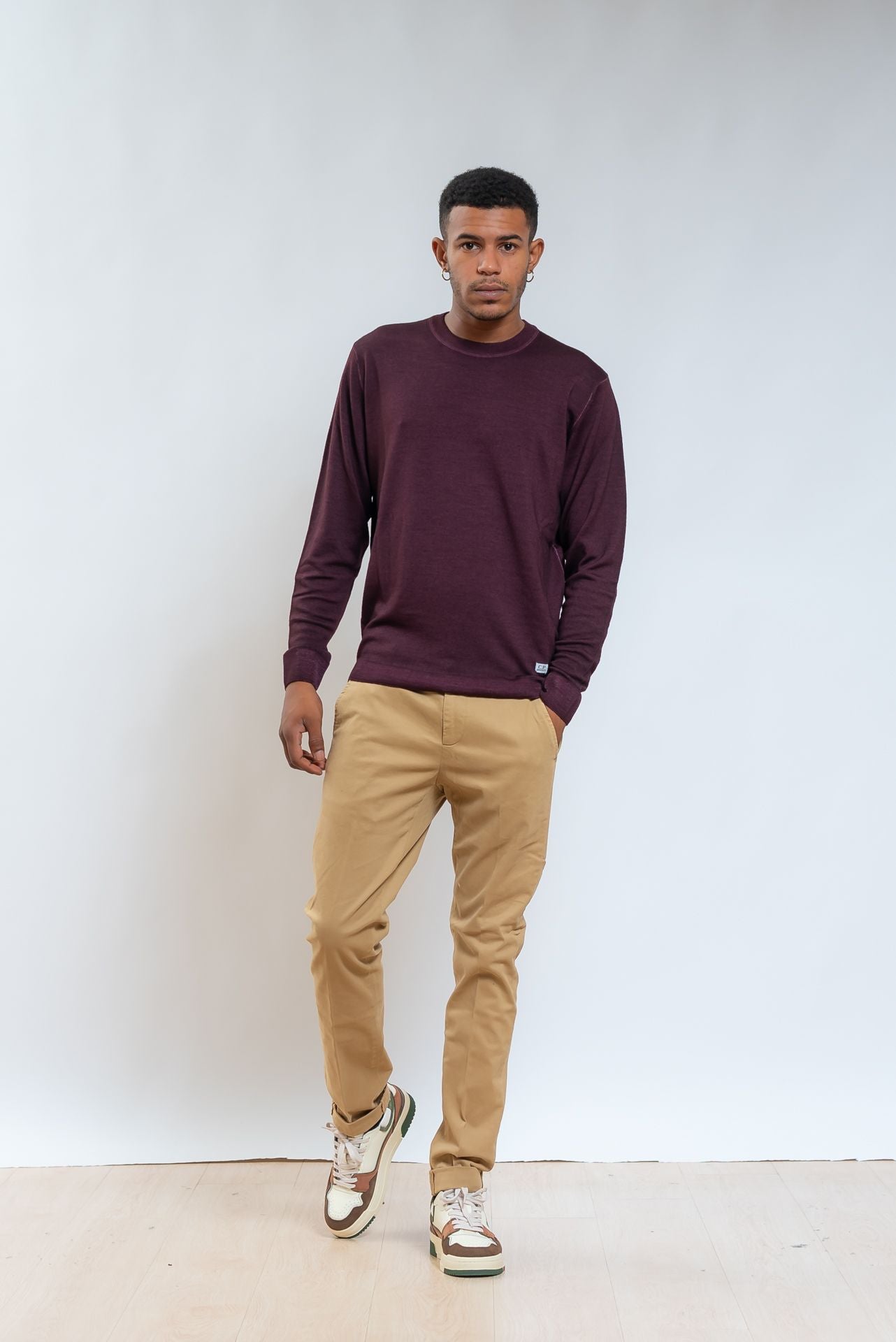 cp company maglia bordeaux a girocollo in lana merino, intero