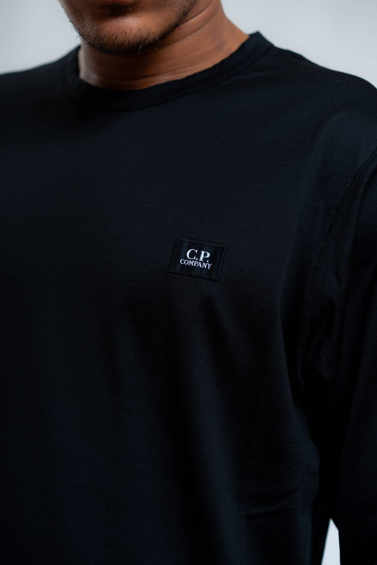 Cp company T-shirt a girocollo in jersey di cotone nero, dettaglio