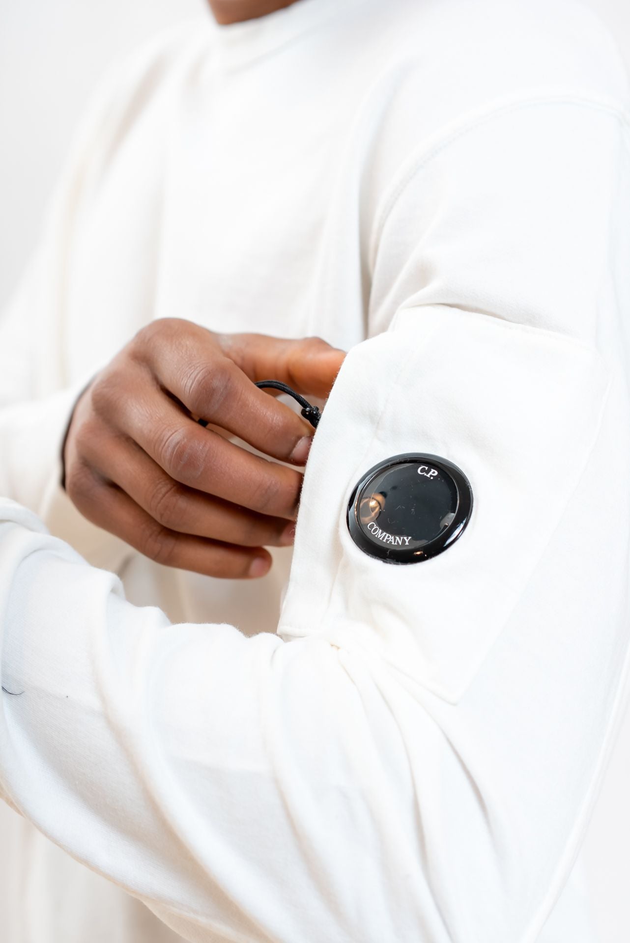cp company Felpa Light Fleece a Girocollo Bianco, dettaglio
