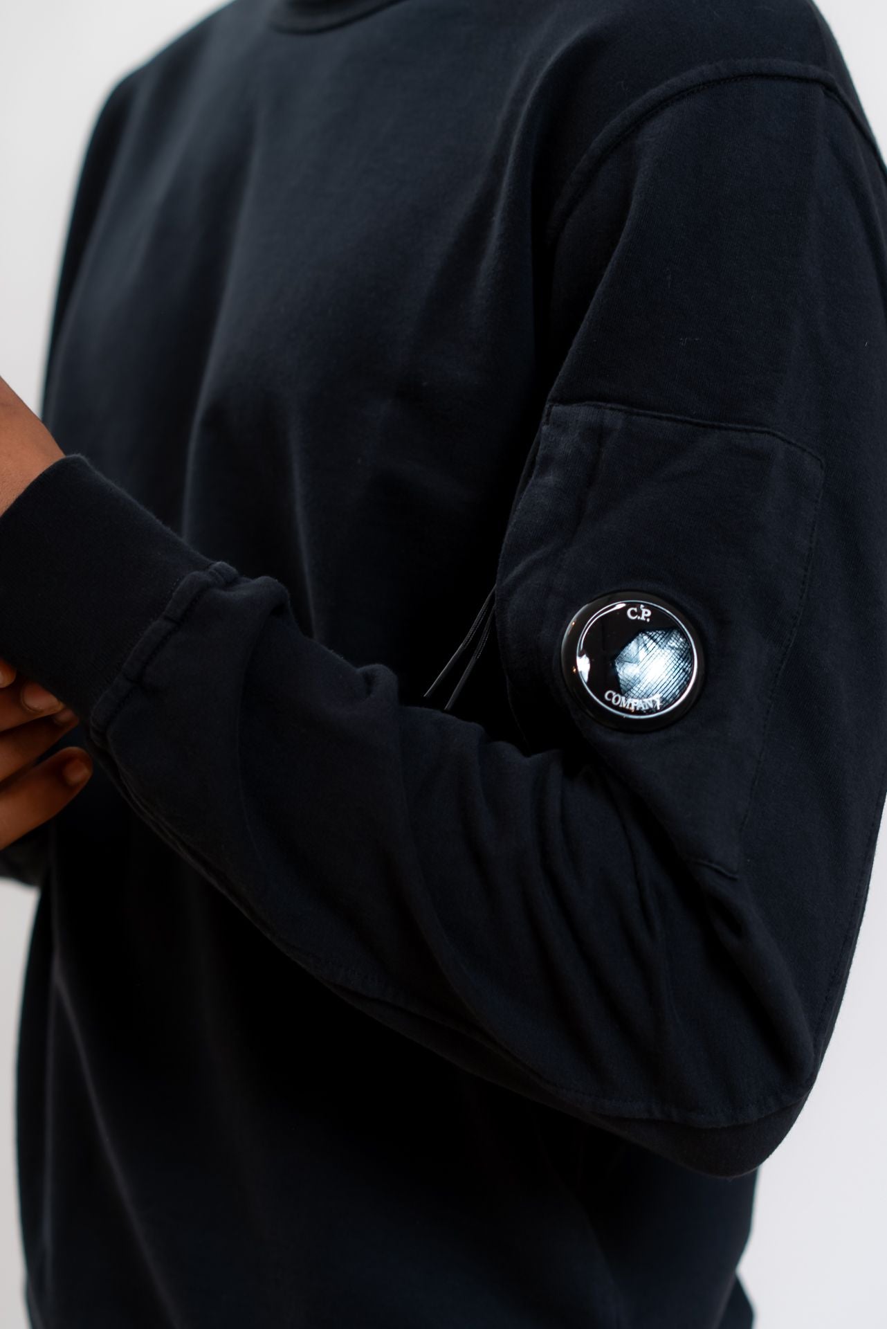 CP Company uomo Felpa Light Fleece a Girocollo Nero, dettaglio