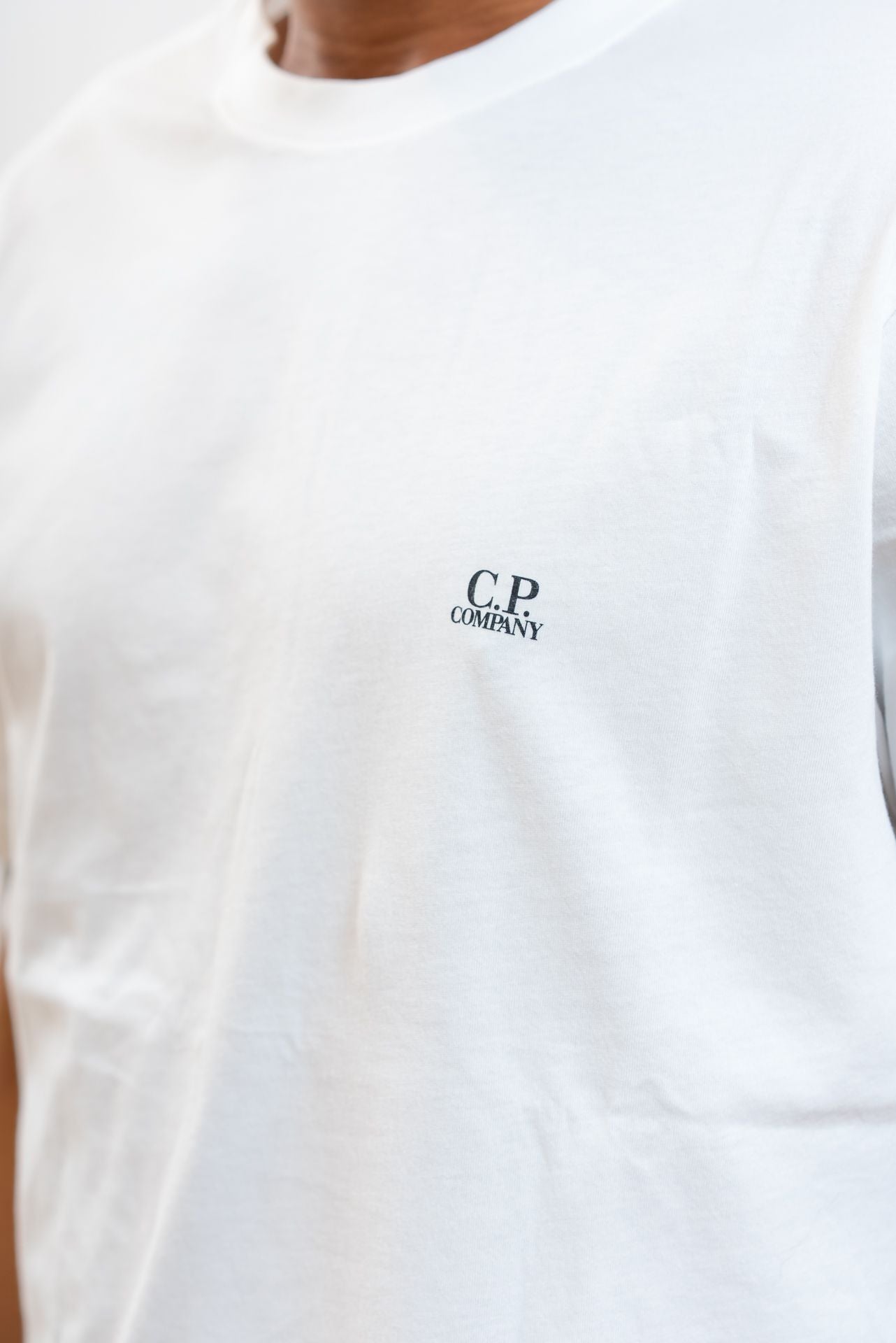 CP Company uomo T-shirt Back Goggle Bianca in Jersey, dettaglio