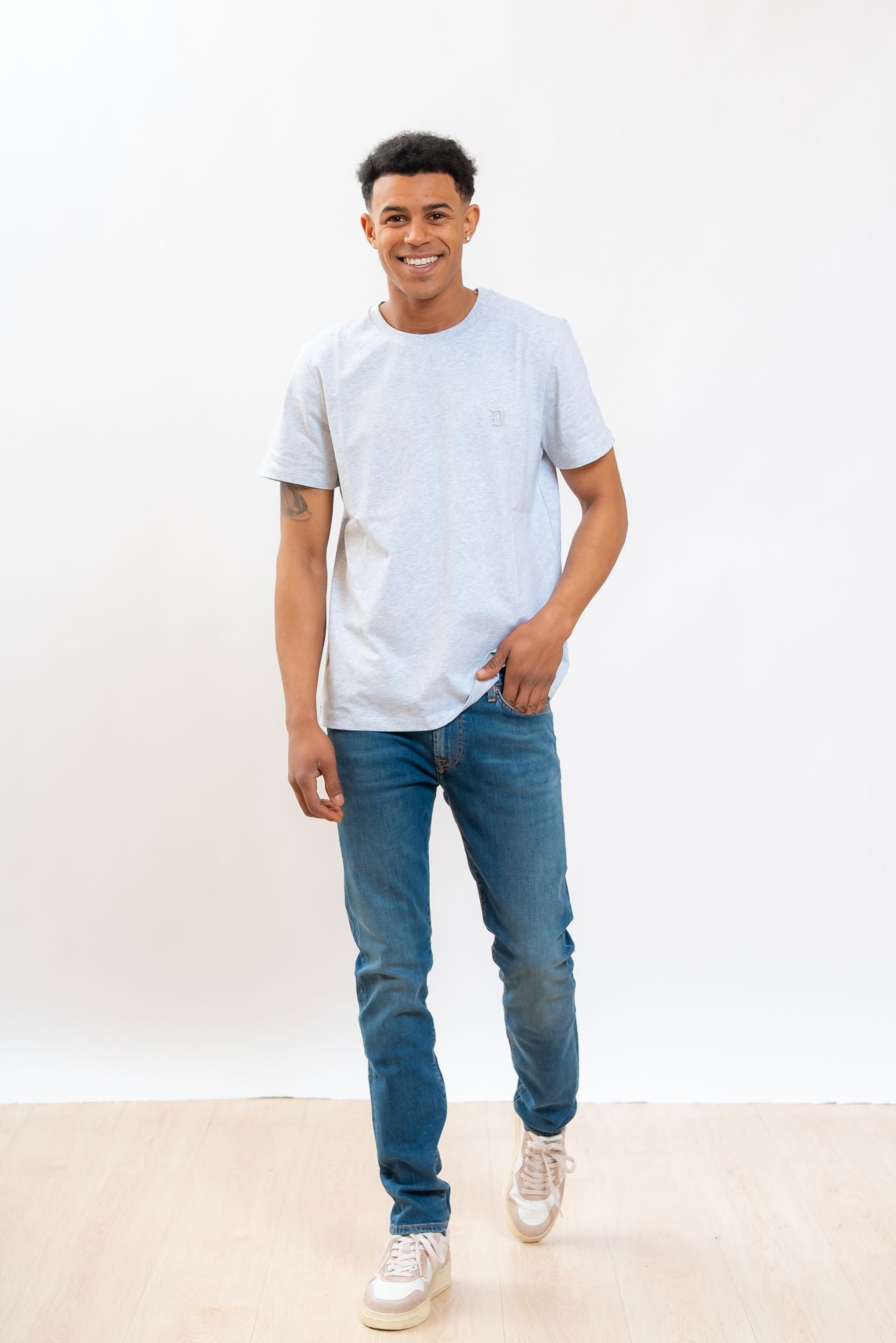 Roy Roger’s uomo Jeans Weared 517 Lavaggio Medio Slim Fit, intero