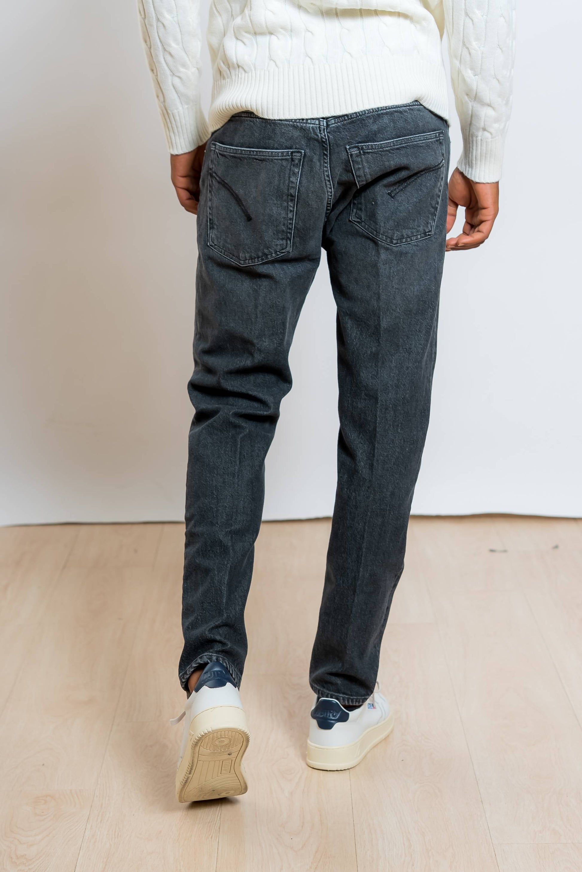 dondup jeans dian nero lavato carrot slim fit - vista posteriore