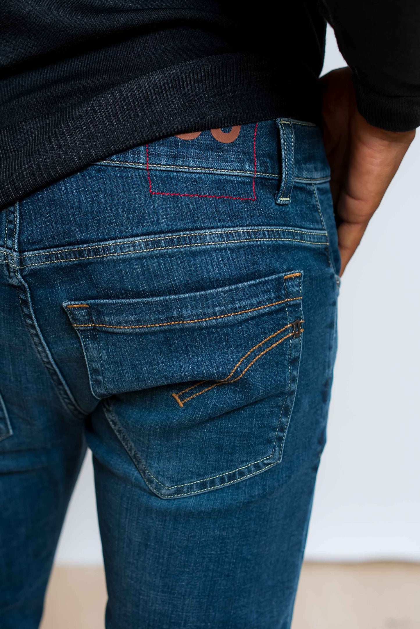 dettaglio tasca posteriore del jeans dondup george skinny fit 