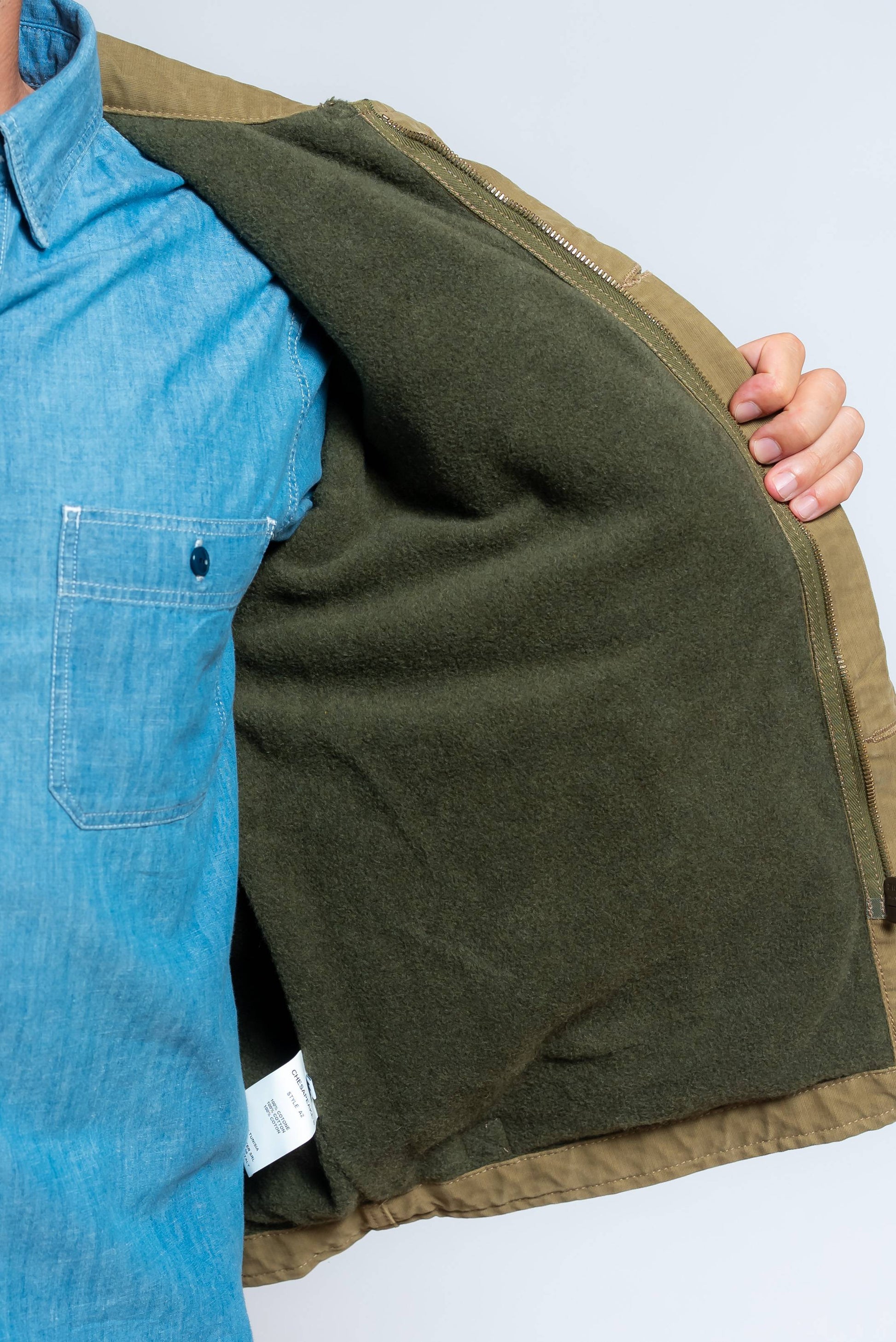 dettaglio dell'imbottitura interna del giubbino deck a2 di chesapeak's 