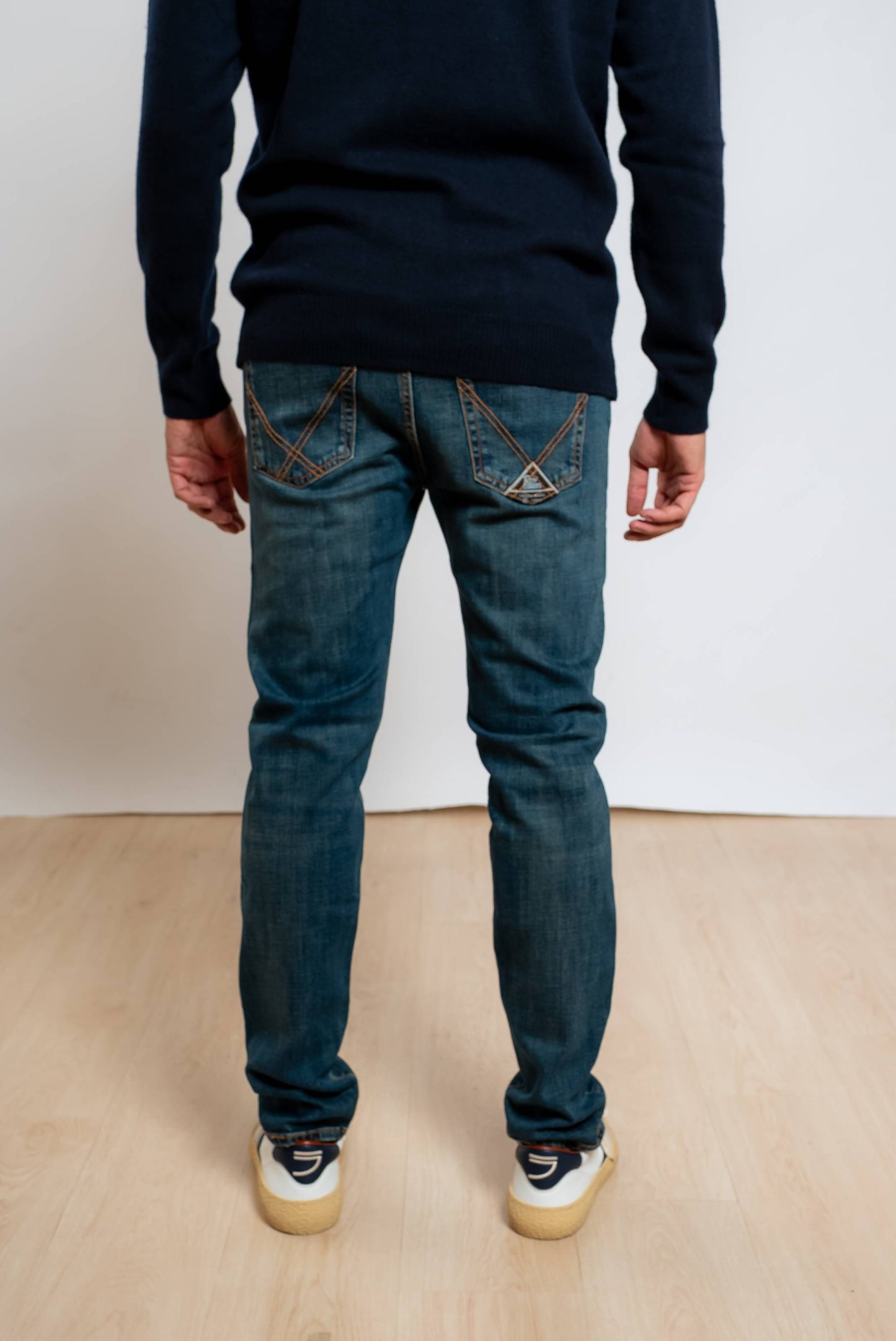 roy roger's uomo jeans blu 517 yonker slim fit, vista posteriore