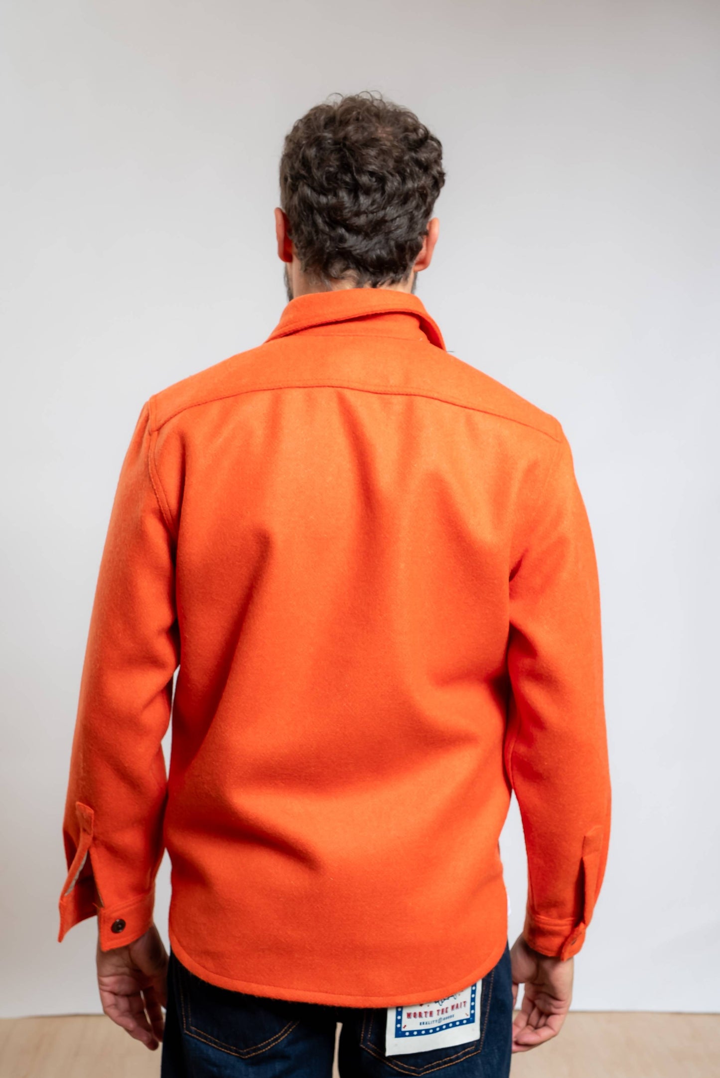 chesapeake's camicia overshirt in pura lana arancione, vista posteriore