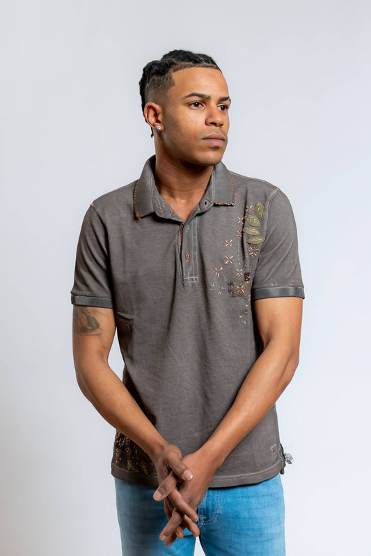 Polo Ricky Marrone con Ricami