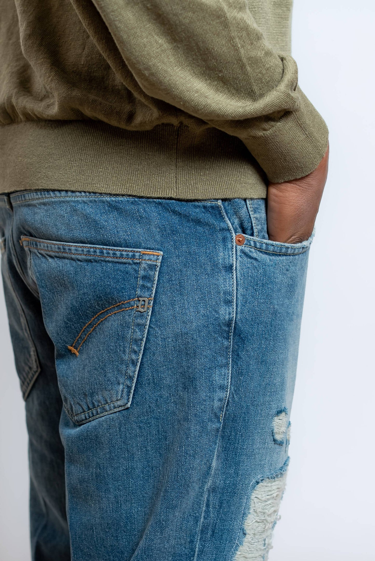 Jeans Brighton Carrot Fit con Strappi