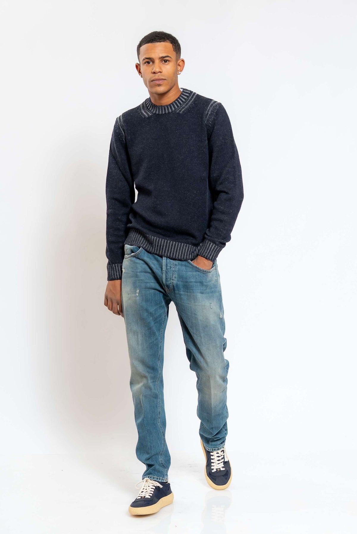Maglione a Girocollo in Lana Blu