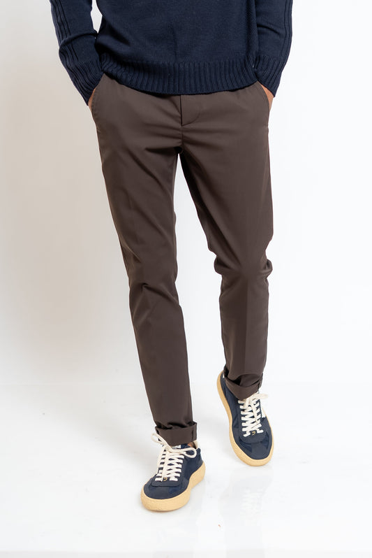 Pantaloni Gaubert in Tessuto Tecnico Marrone