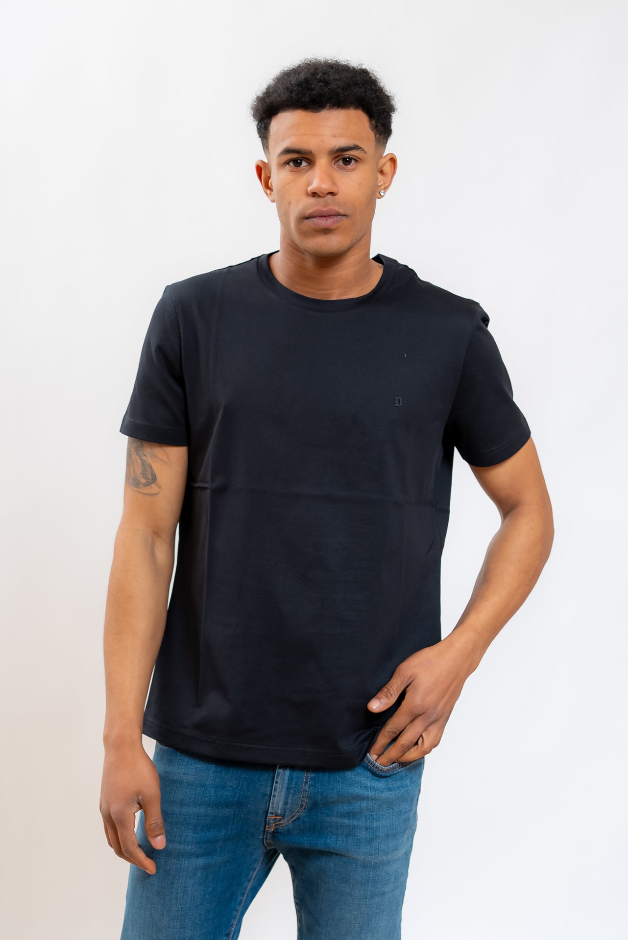 T-shirt Nera in Cotone con Logo