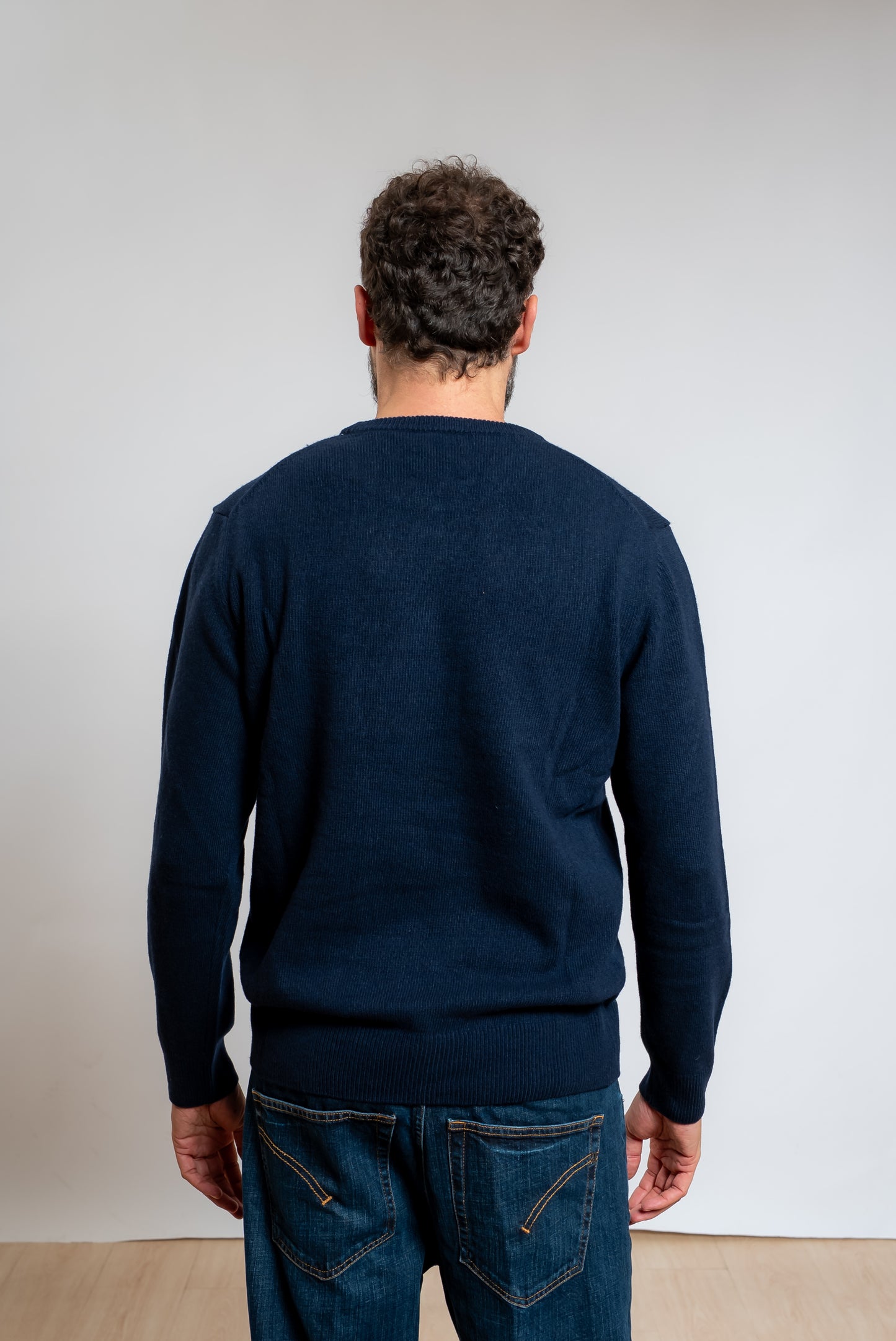 mc2 saint barth maglione heron vacanze logo blu con scritta sul petto, vista posteriore