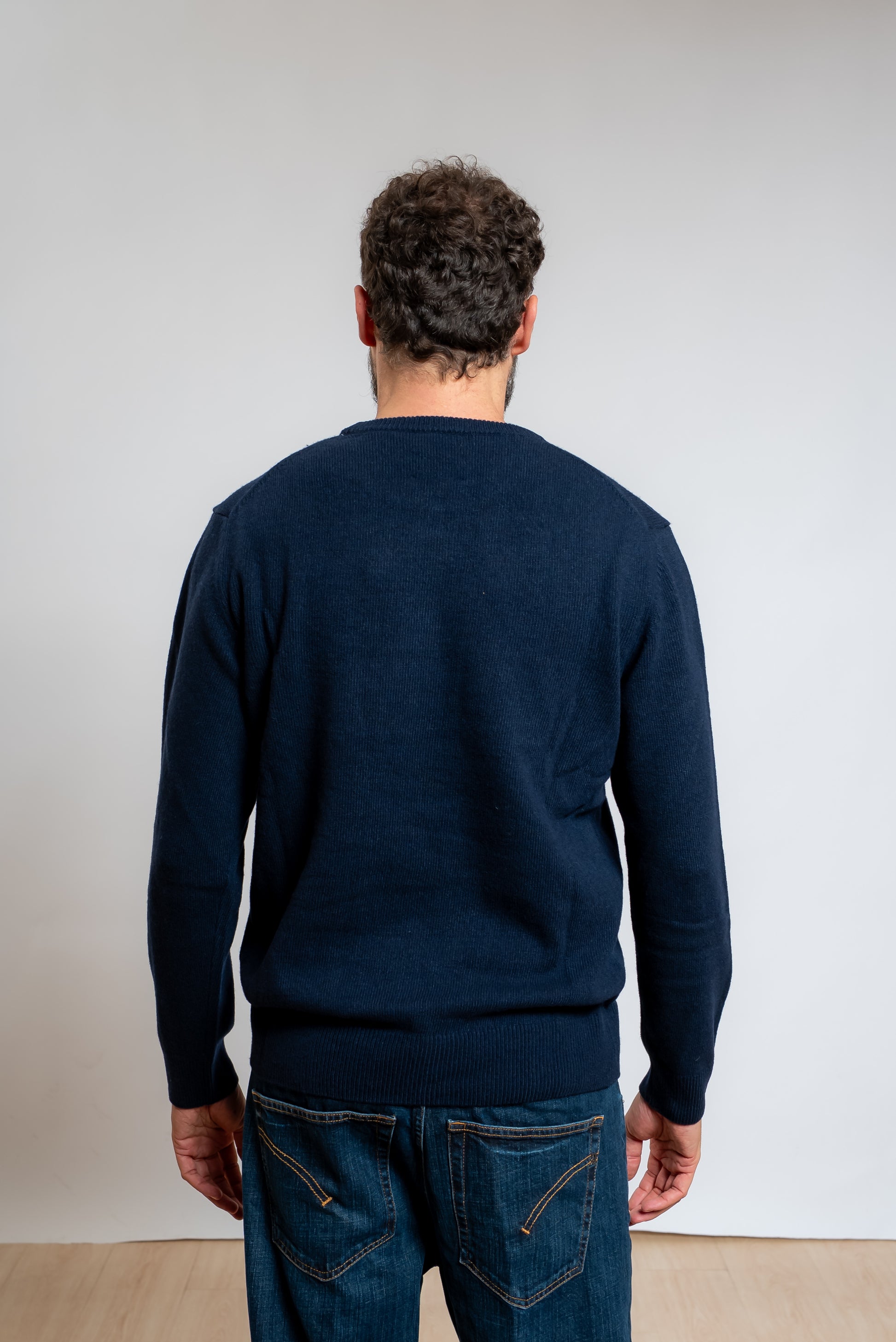 mc2 saint barth maglione heron vacanze logo blu con scritta sul petto, vista posteriore