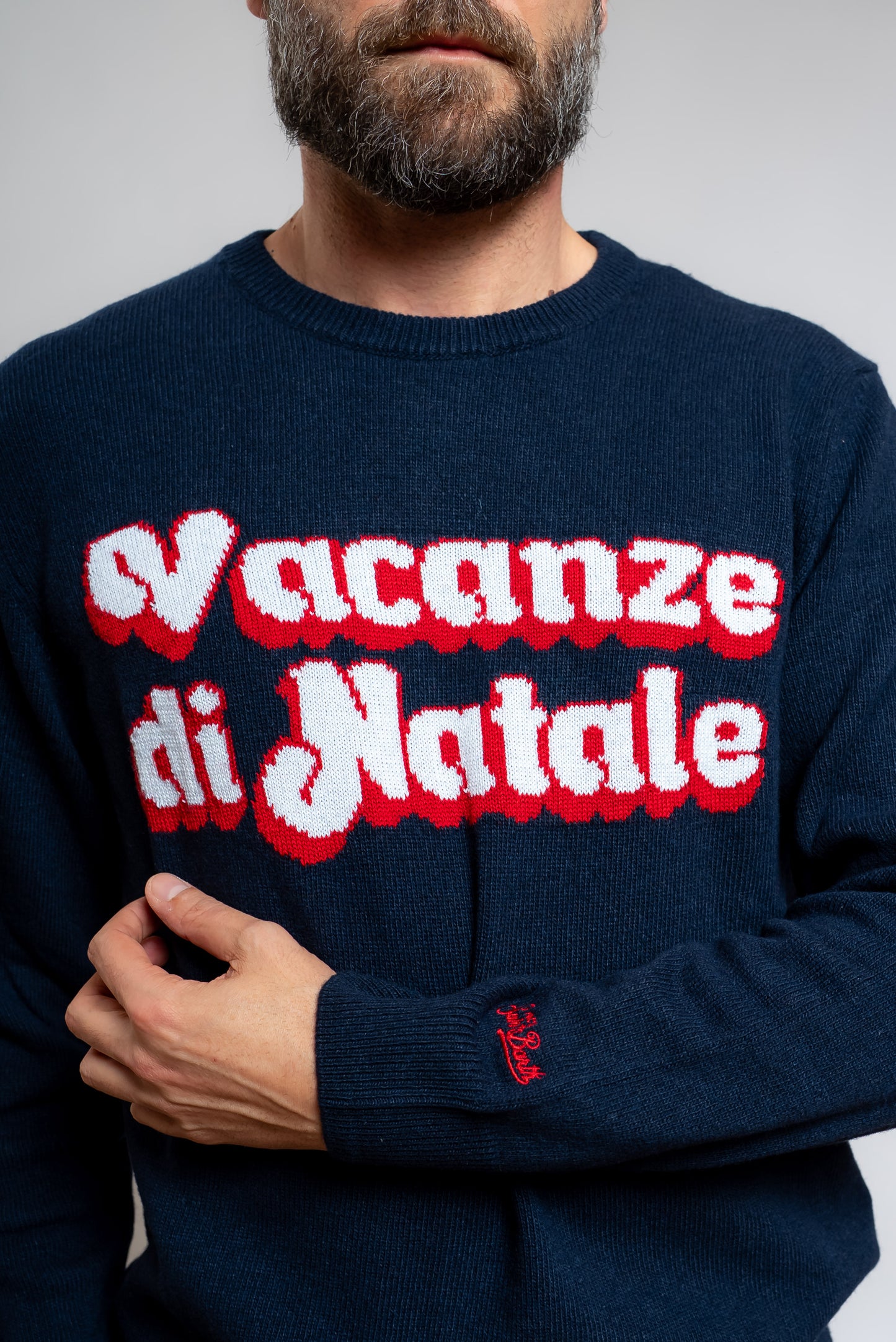 scritta vacanze di natale sul maglione blu di mc2 saint barth uomo