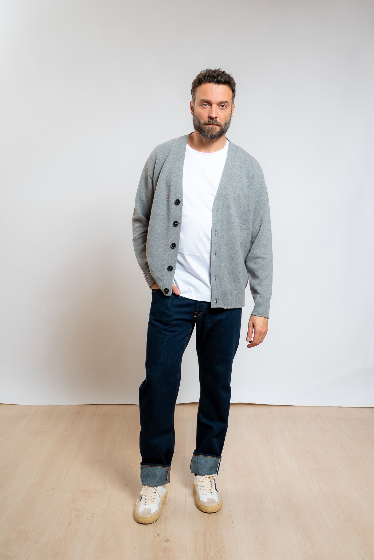 Cardigan Grigio in Lana e Cashmere