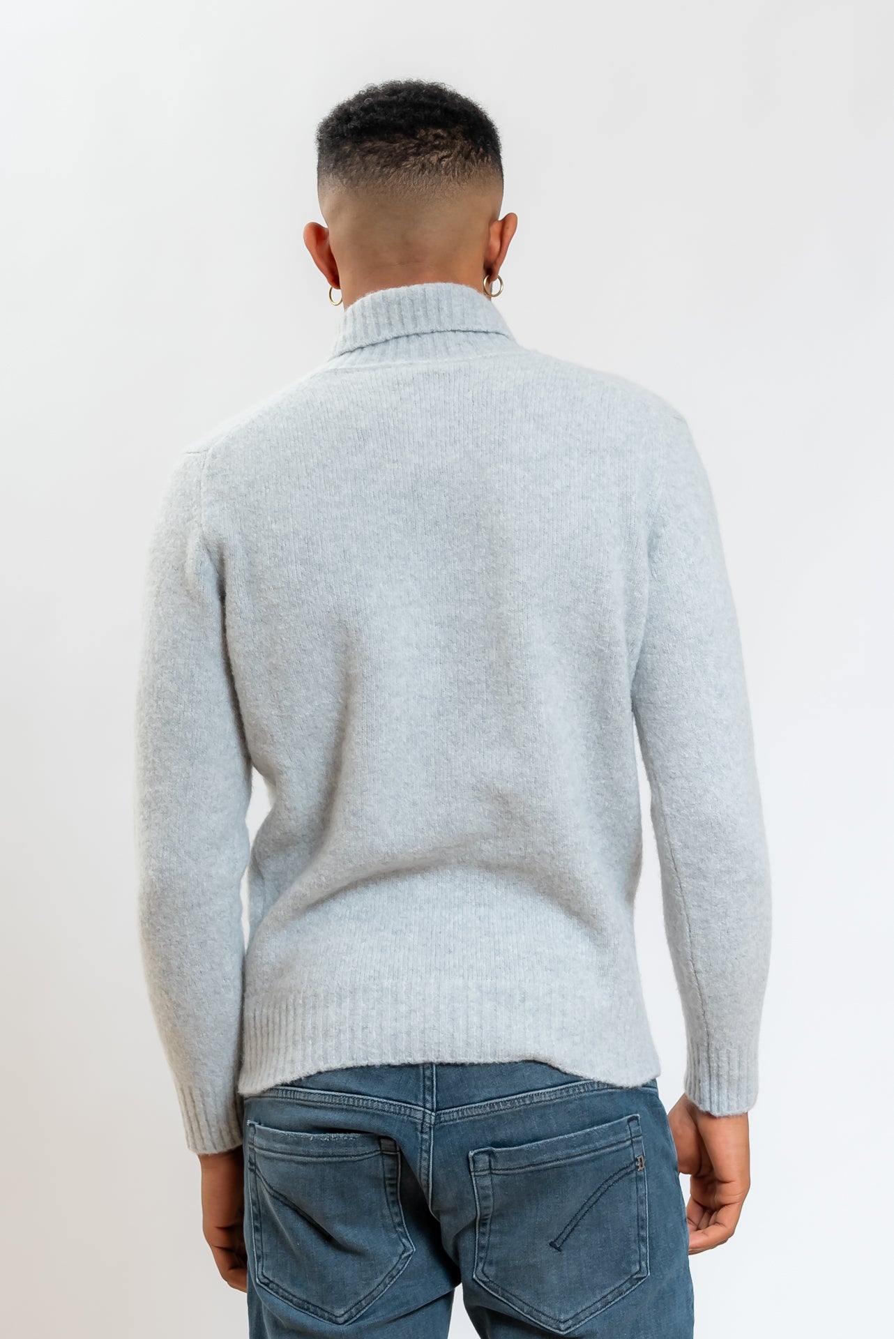 Maglione Grigio in Lana con Colletto