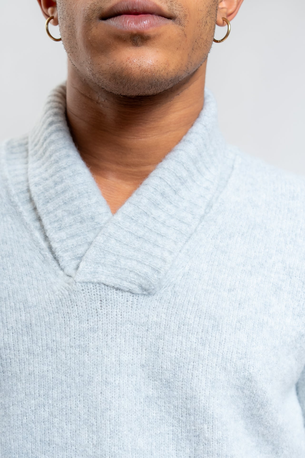 Maglione Grigio in Lana con Colletto