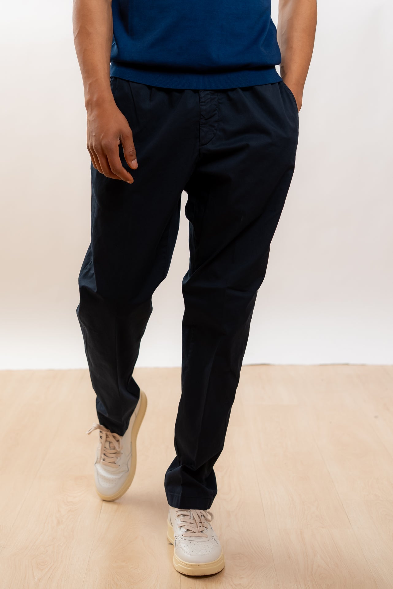 White Sand Pantalone Greg in Gabardina Blu, fronte