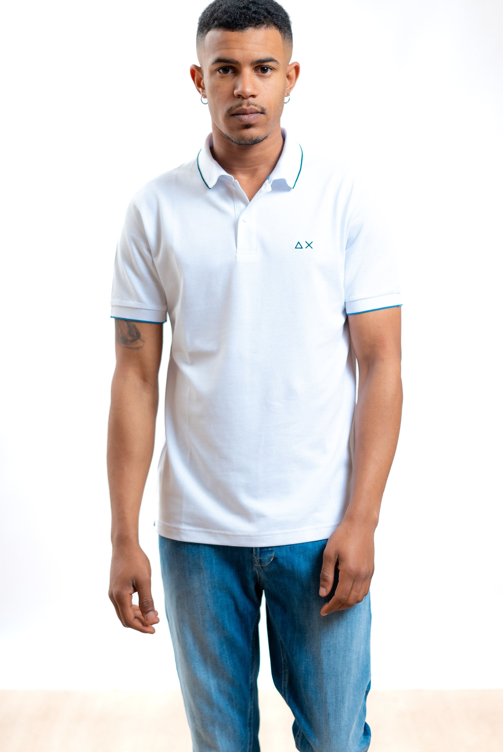 Sun68 uomo polo bianca in piquet con righe a contrasto e logo, fronte