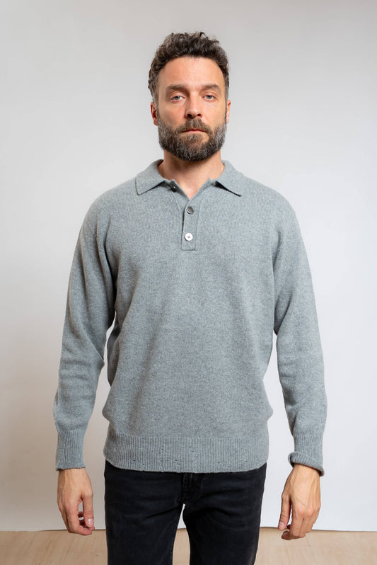 amaranto polo da uomo a maniche lunghe realizzata in lana e cashmere grigio, vista frontale 