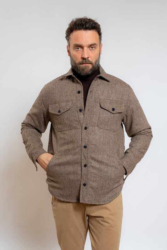 chesapeake's camicia overshirt in pura lana a fantasia pied de poule marrone, vista frontale