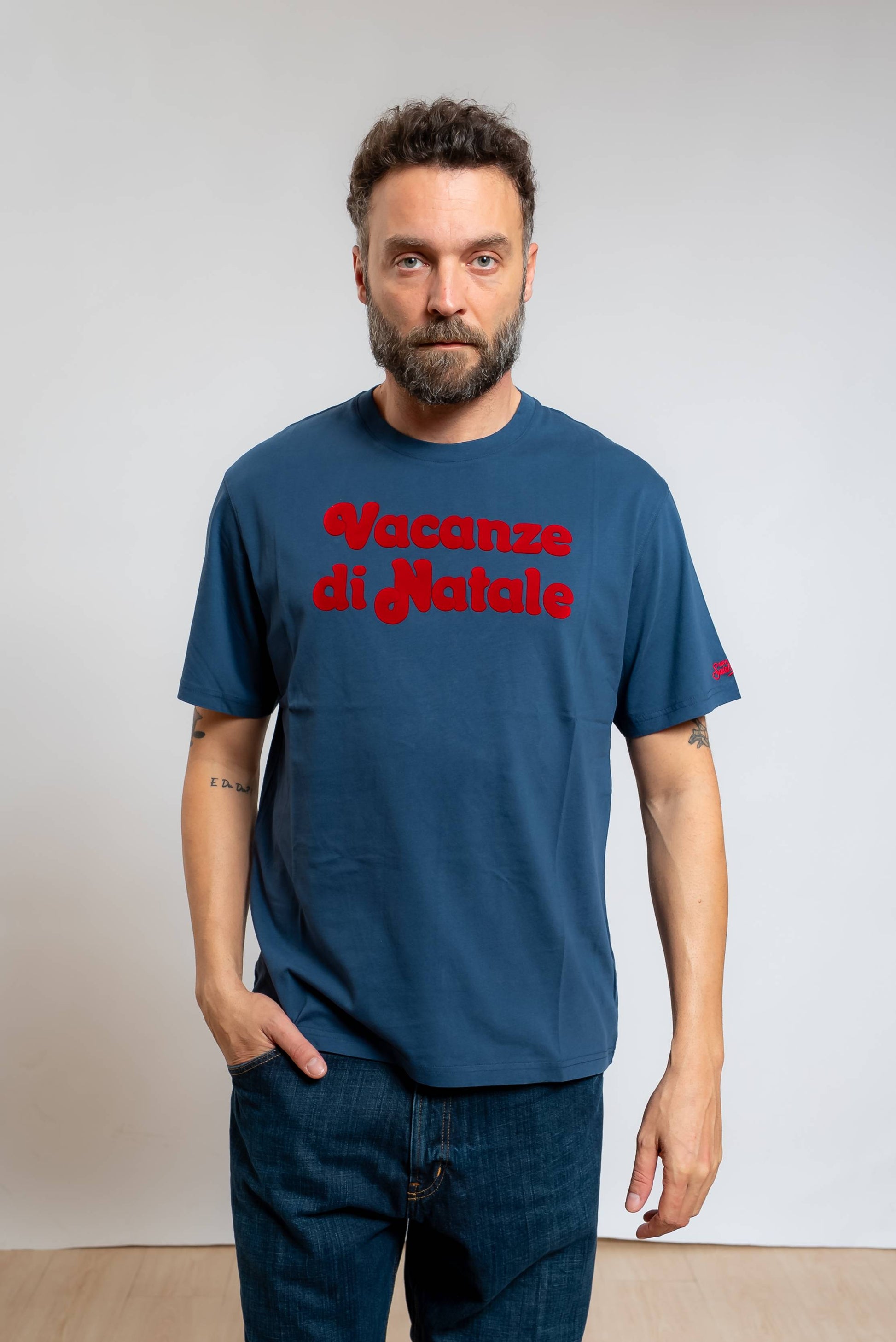 mc2 saint barth uomo t-shirt Arnott Warm Vacanze di natale con logo ricamato sulla manica, vista frontale