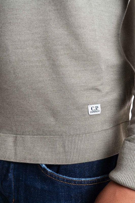 Cp company maglioncino verde in lana silver sage Fast Dyed Merinos, dettaglio