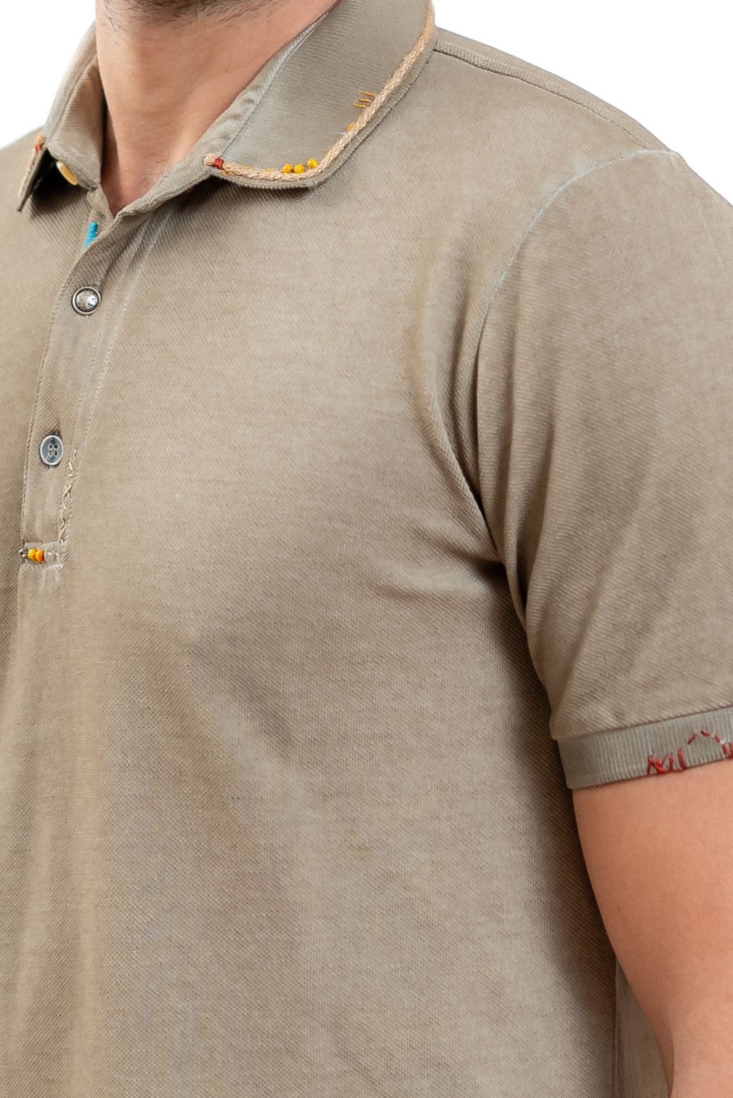 polo marrone bob company con ricami, dettaglio colletto 