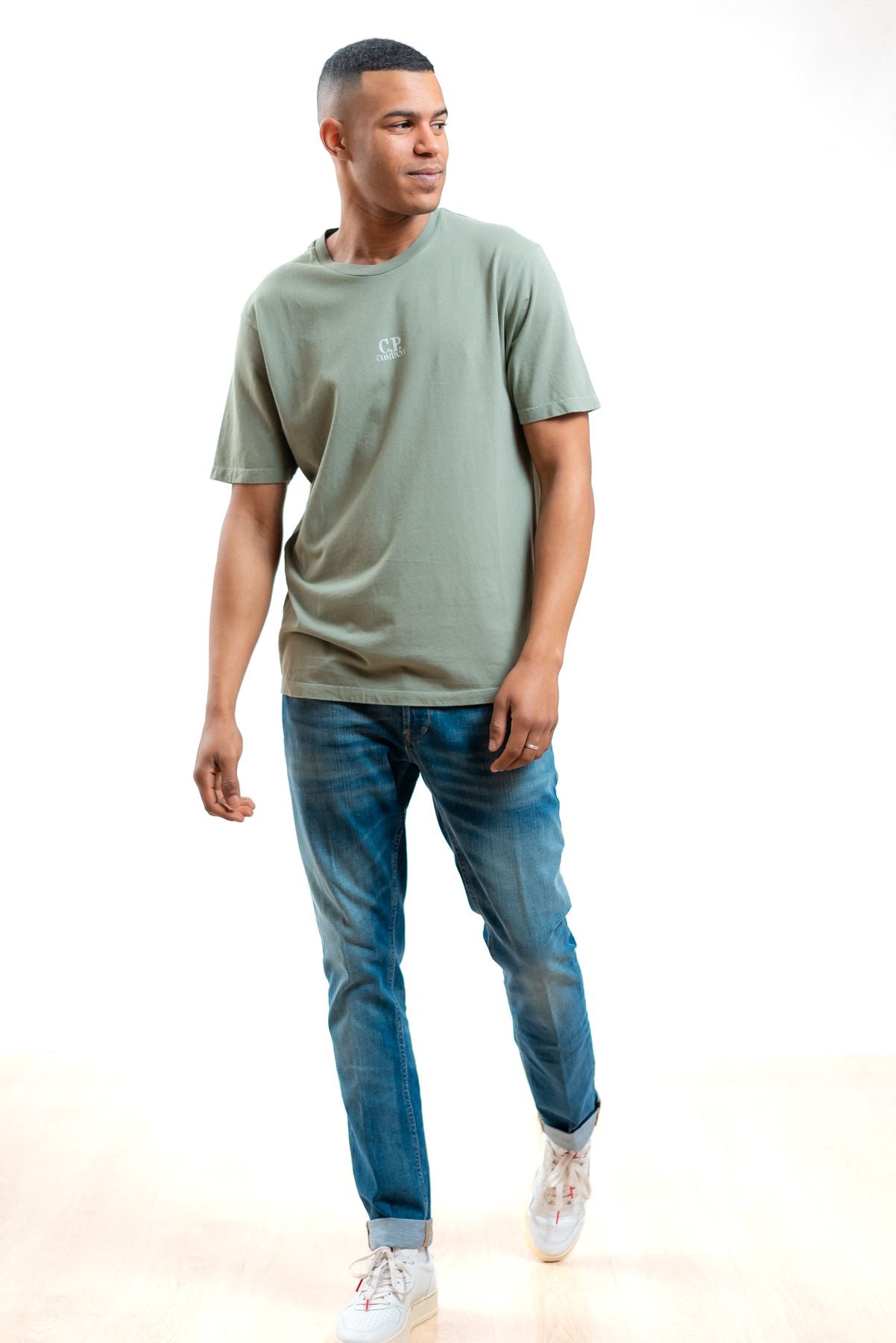 cp company uomo t-shirt verde con stampa Artisanal Three Cards, intero