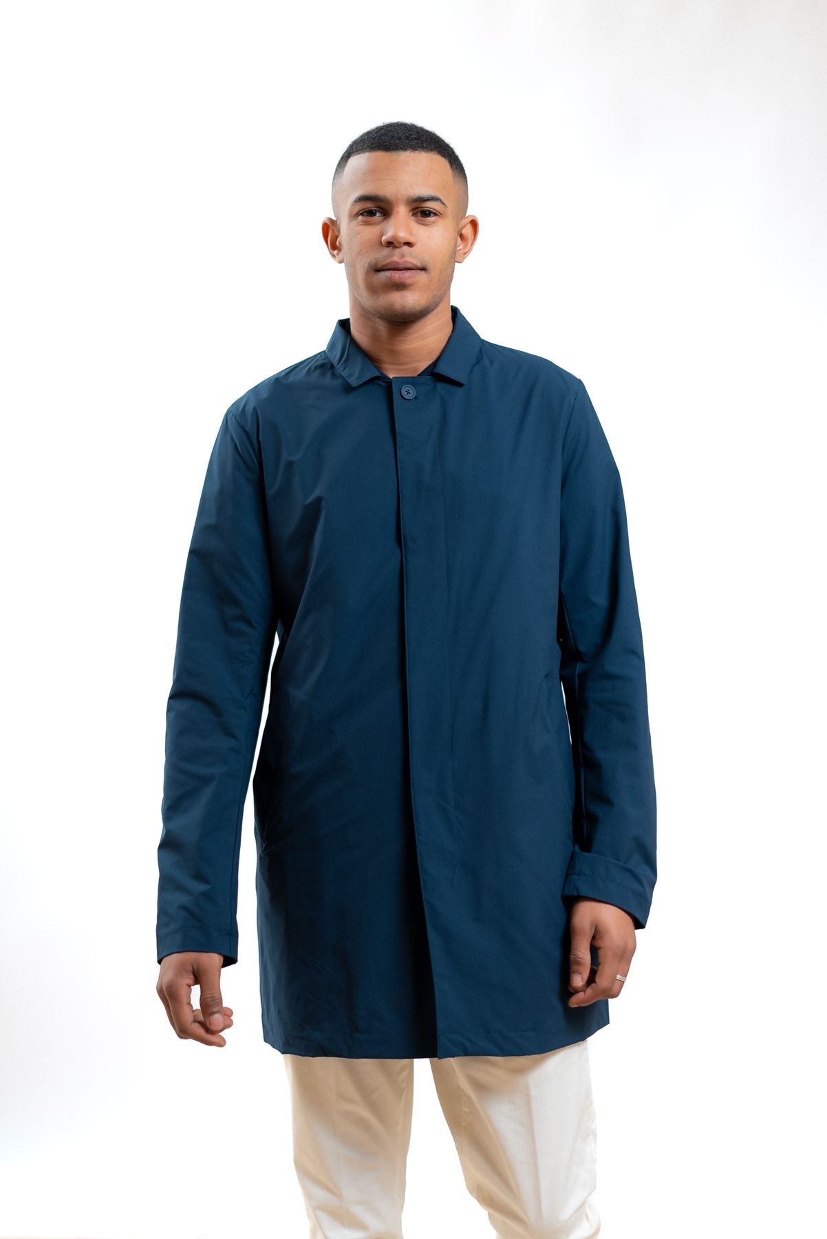 people of shibuya uomo giubbino lungo impermeabile blu toshiro, fronte