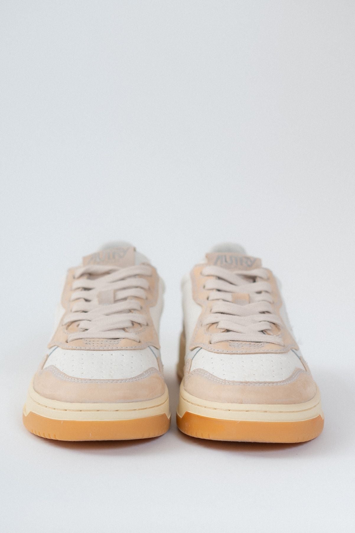 autry sneakers uomo medalist in canvas bianco in saldo, vista frontale