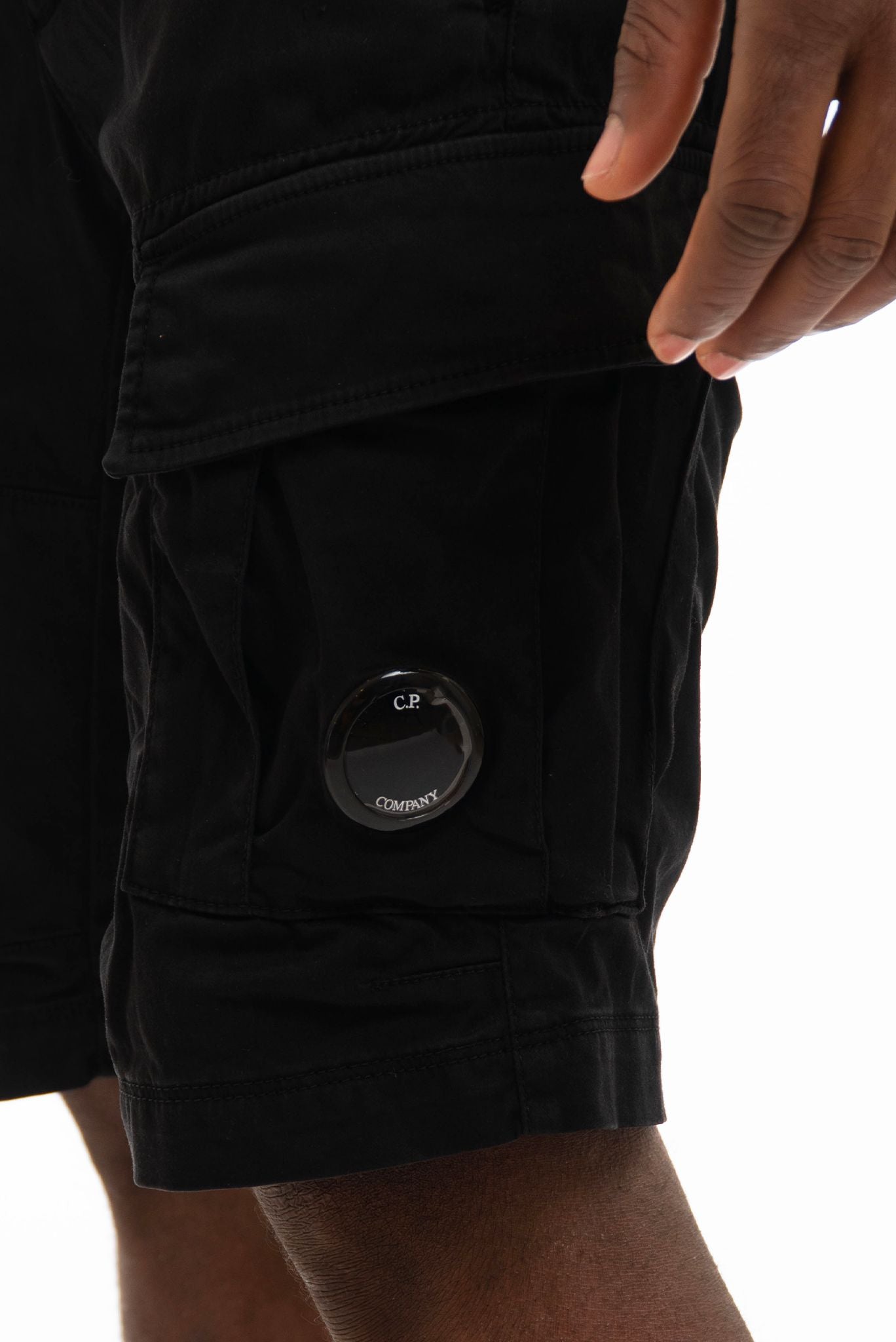 Bermuda Cargo con Tasconi Nero